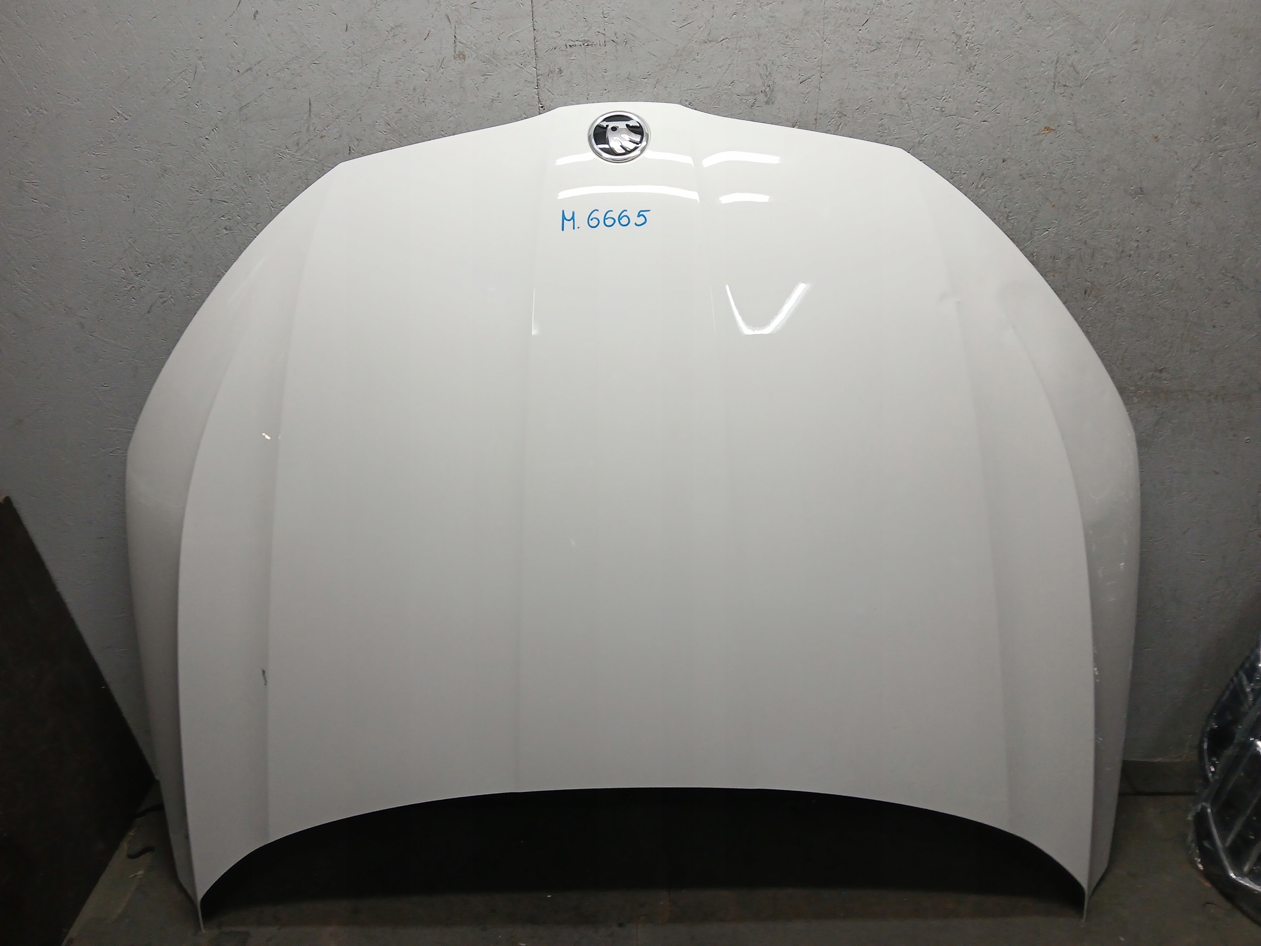 Capot SKODA OCTAVIA IV 4