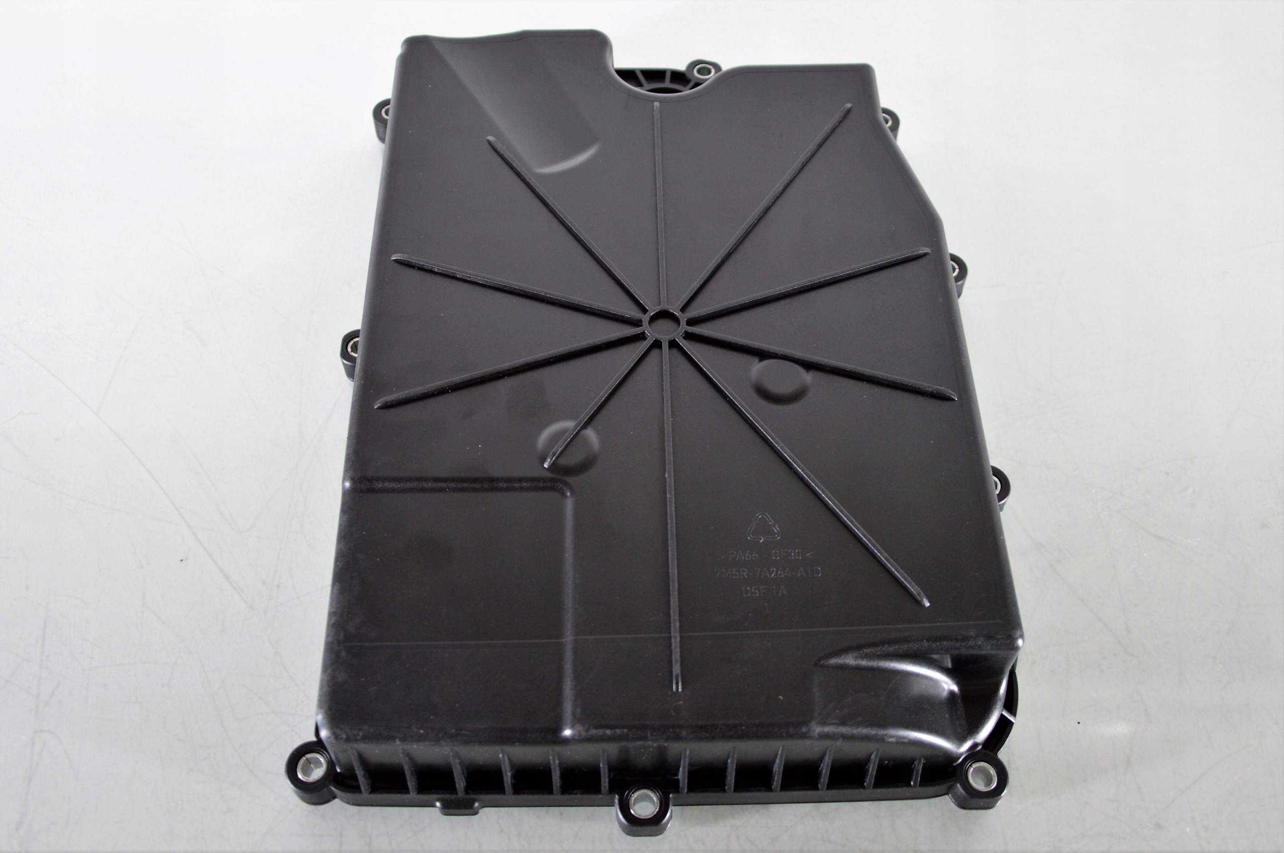 Miska olejowa NOWA pokrywa 7M5R-7D266-BA 6DCT450 Powershift Ford Rodzaj skrzyni Automatyczna