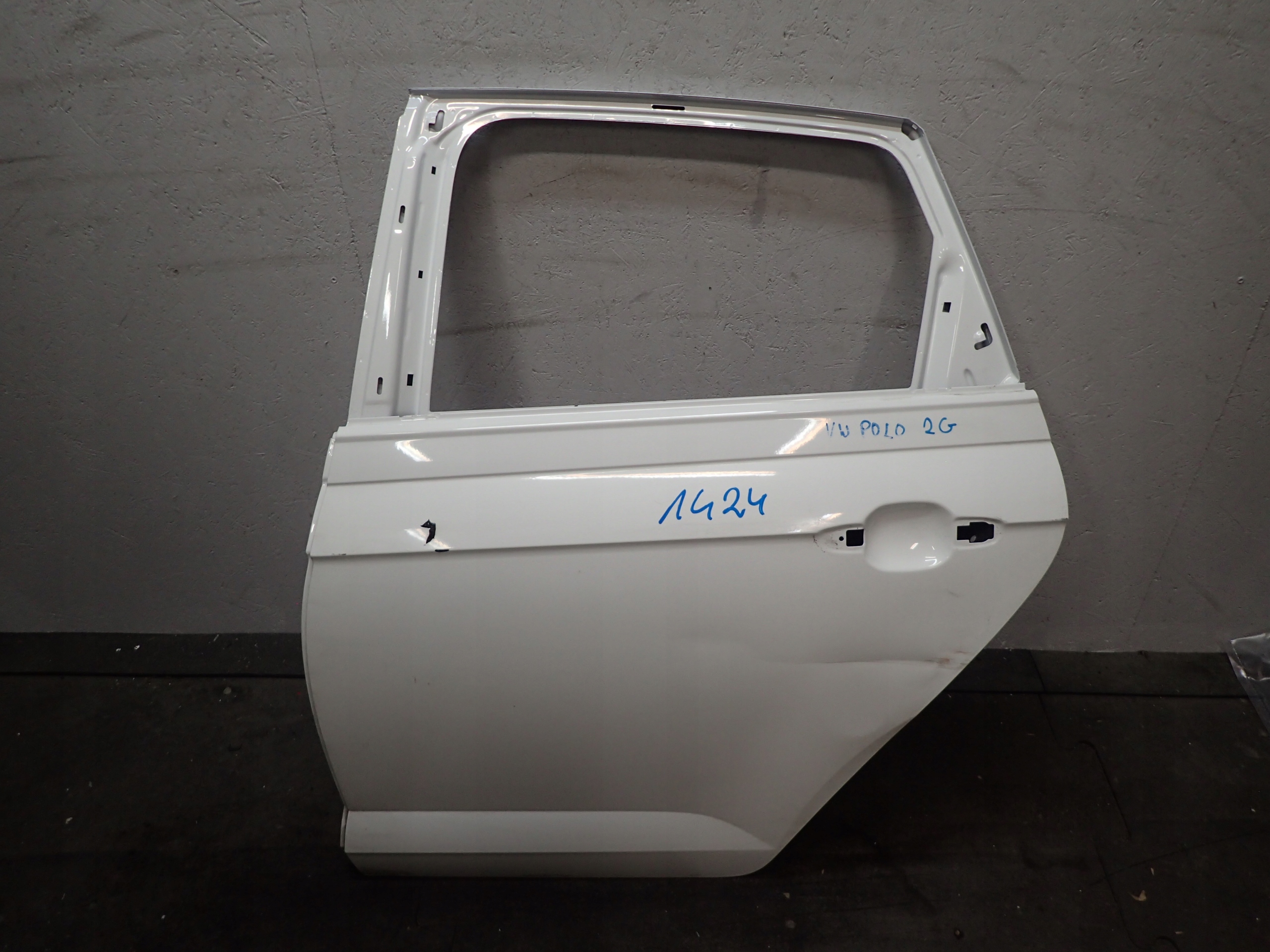 ДВЕРІ ЗАД. ЗЛІВА VW POLOg 17-
