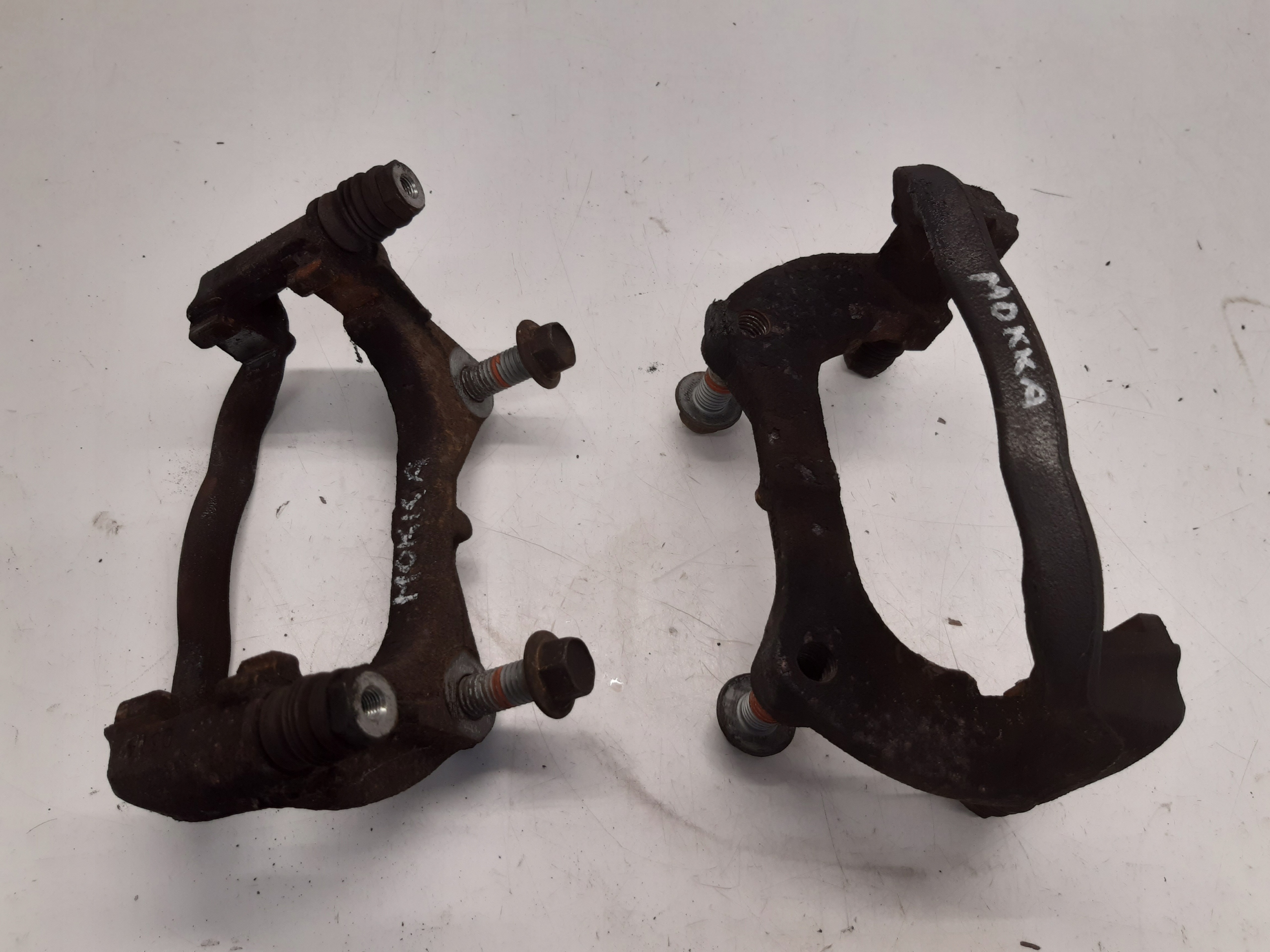 caliper carrier Opel Mokka A 1,6 CDTI