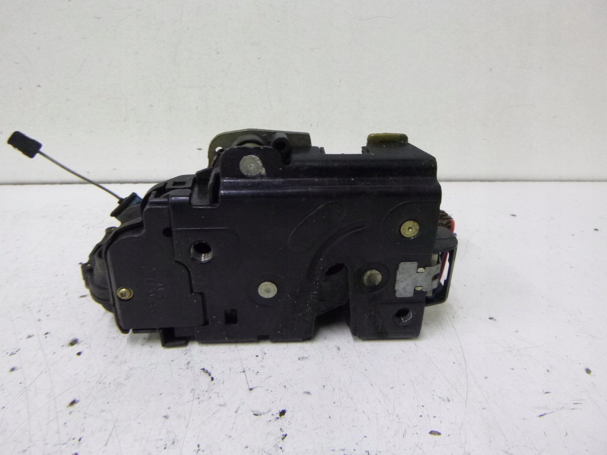 lock front right Skoda Octavia 2000r.