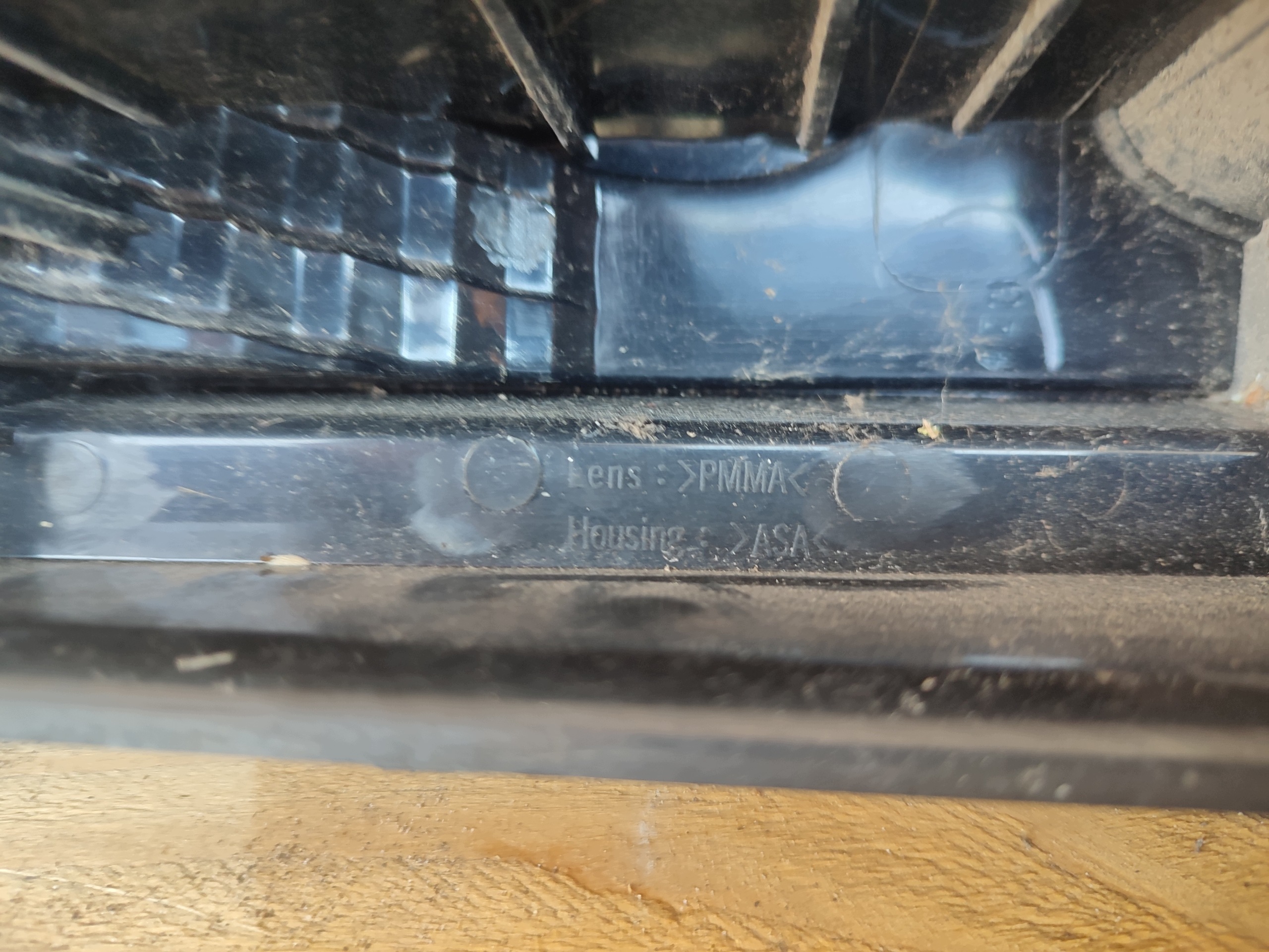 light left rear left rear part TOYOTA YARIS and VERSO LIFT