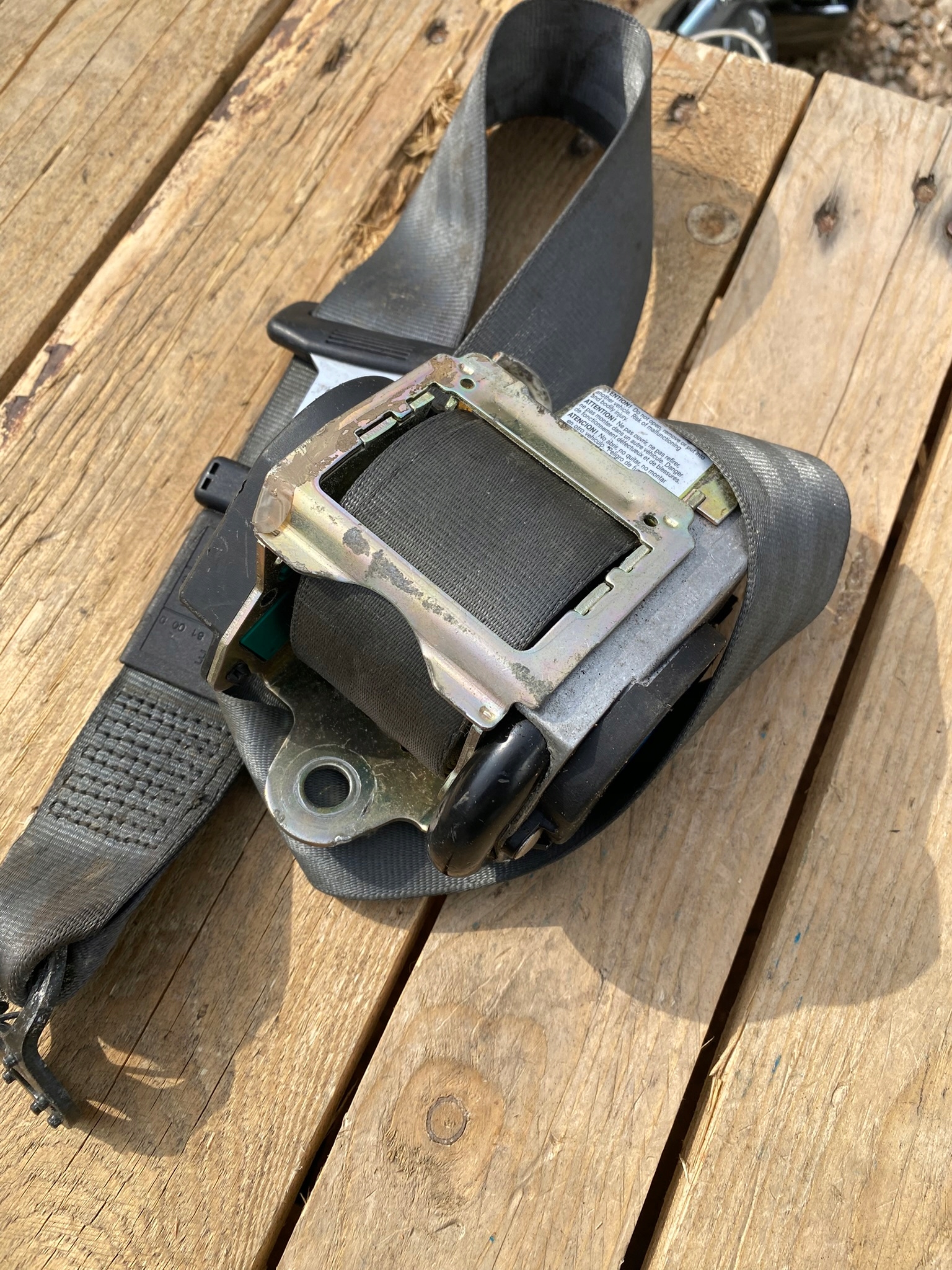 tension belt safety AUDI TT left front 8N8857705G