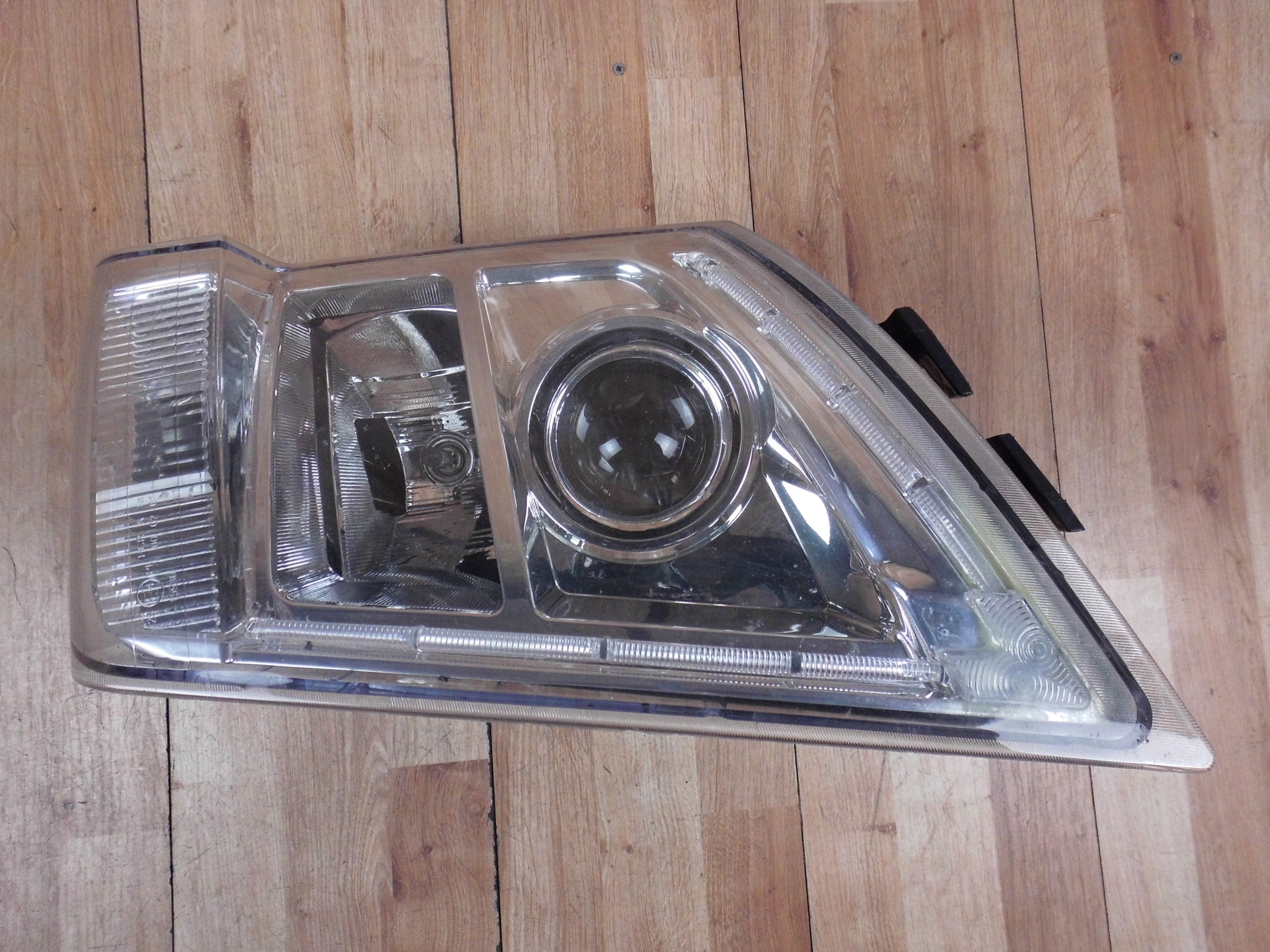 Volvo FH F16 FM light left front front