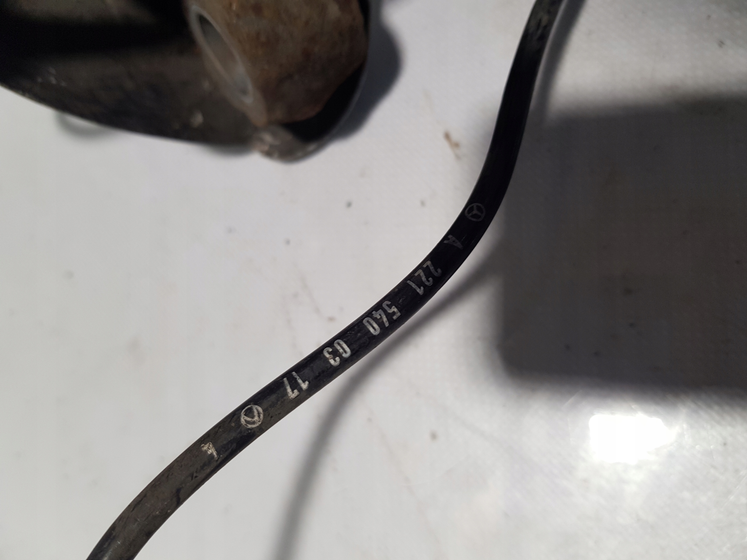 otoč čepu levý předek MERCEDES CL W216
