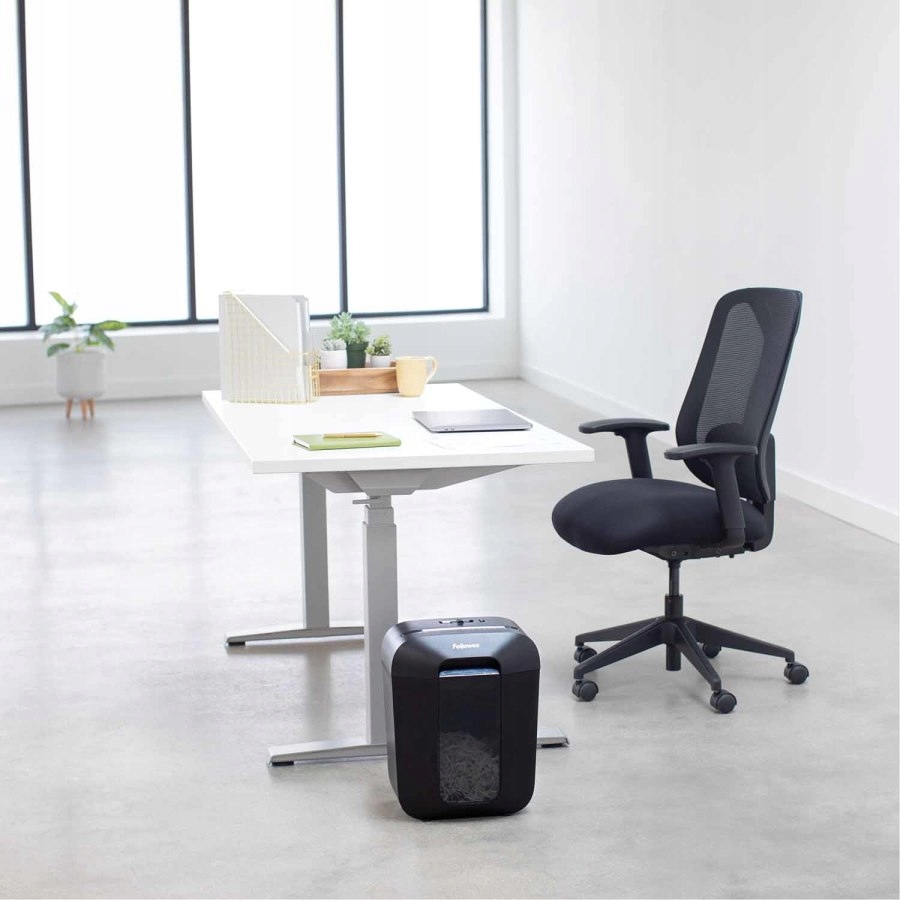 Niszczarka FELLOWES LX45, ścinki 4x37, 17L, RODO Podawanie papieru ręczne