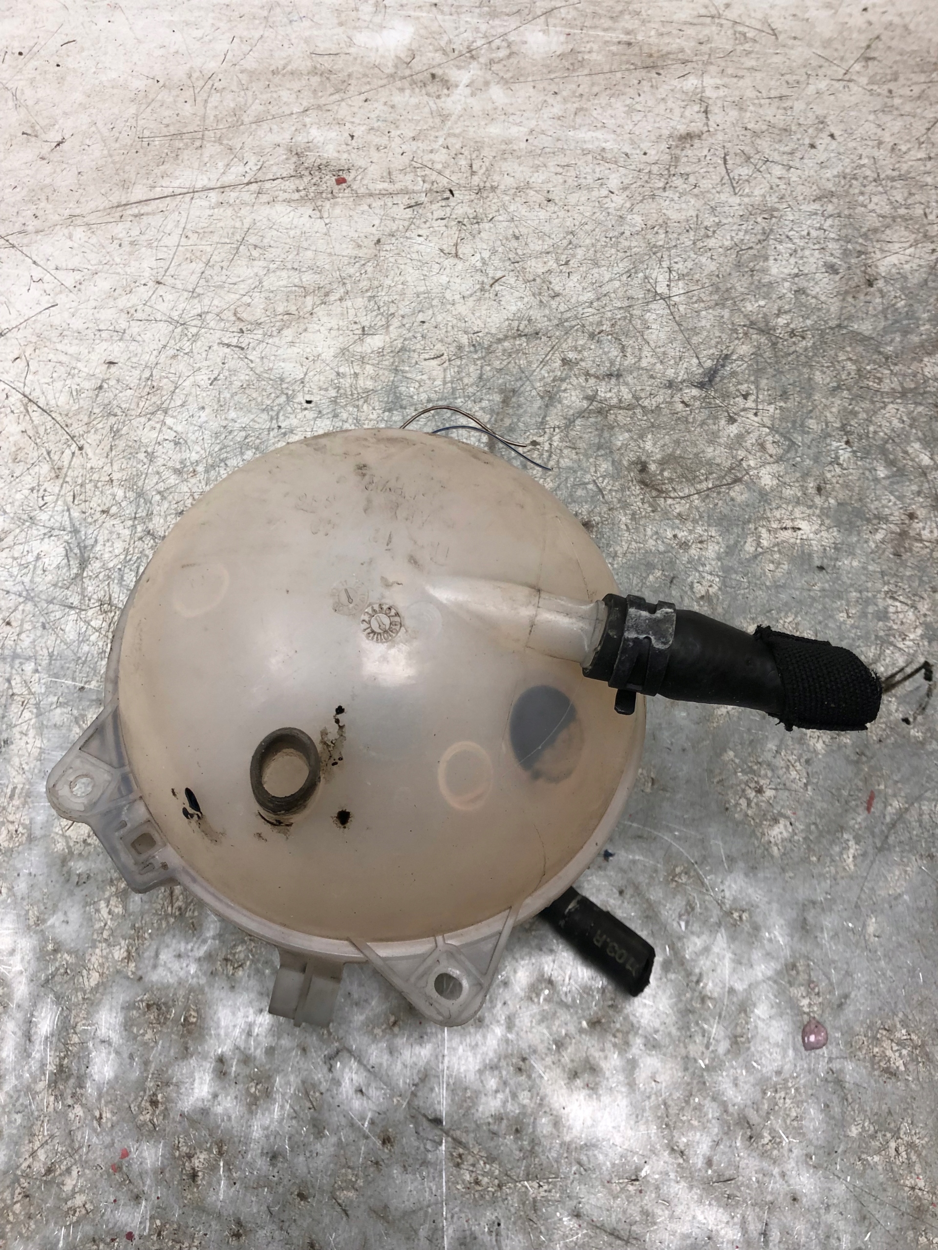 Réservoir eau AUDI A3 8P LIFT 1K0121407A