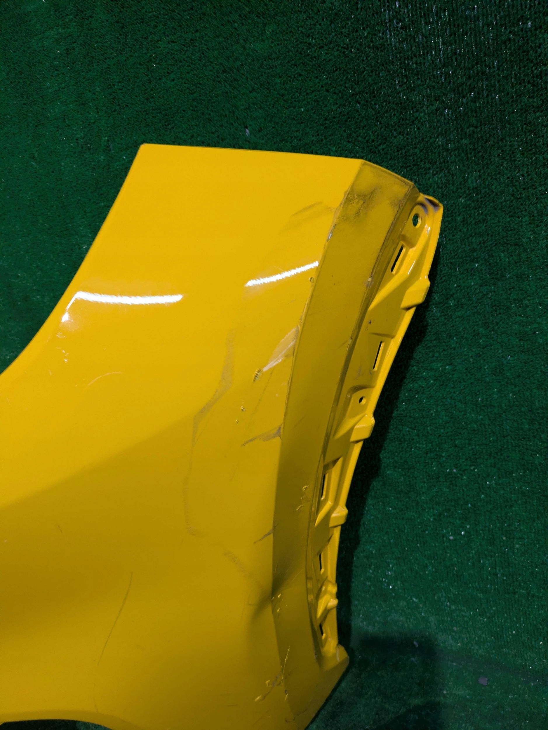 front bumper front LEXUS LBX 23- NR.Z7525