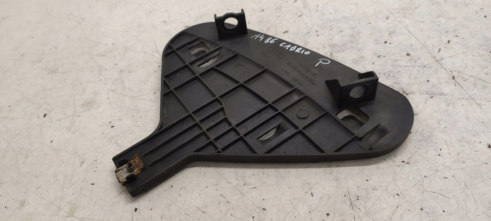 support lights right front holder Audi A4 B6 Cabrio 1,8T