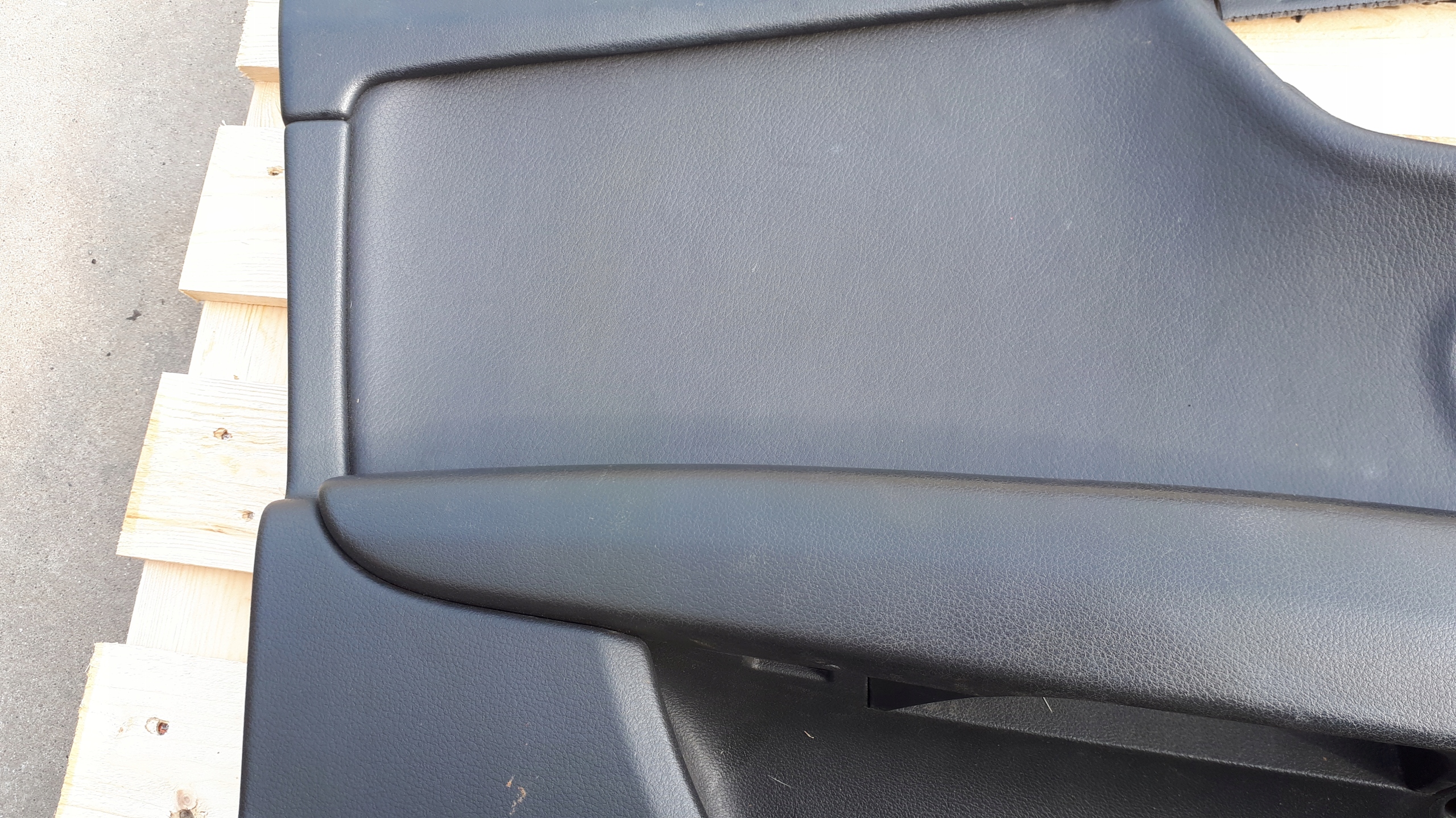 A7 4G side upholstery door left front 4G8867021