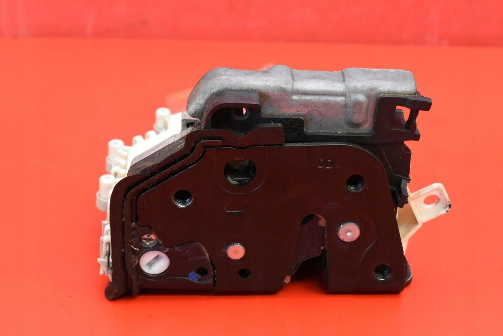 lock door right front front EU 8J1837016F AUDI A6 C7 KOMBI LIFT 14-20