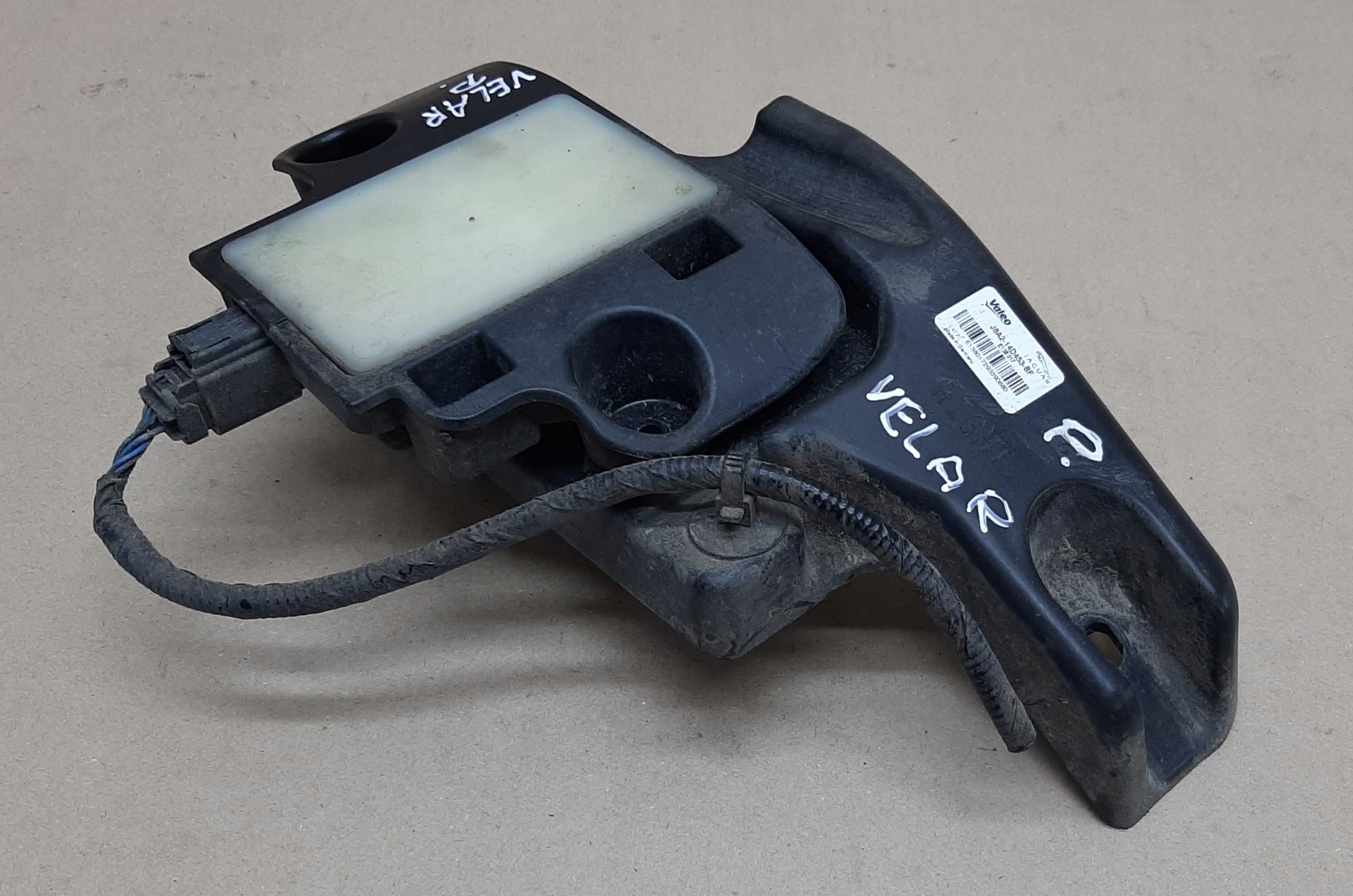 Moduł radar Land Rover Velar L560 Producent części Land Rover OE