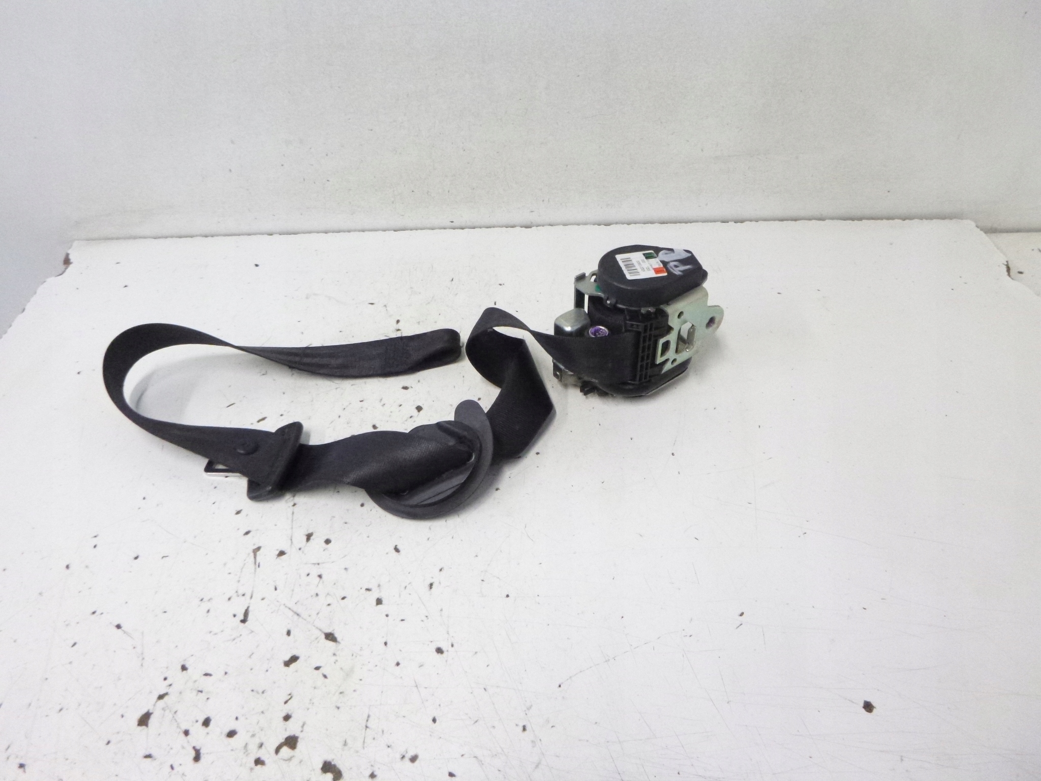 tension belt safety left front VW Golf V 3D 2006r. 602213900