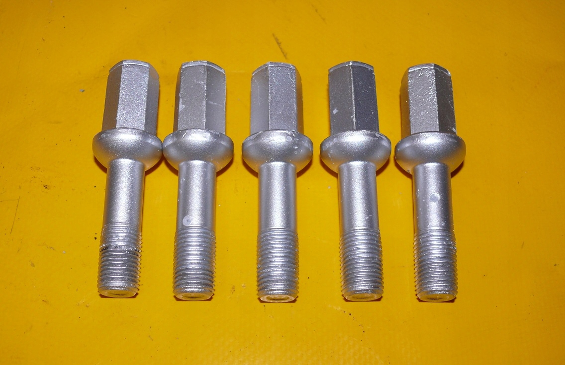 SZPILKI DO FELG ALUMINIOWYCH 5 SZT MERCEDES W140