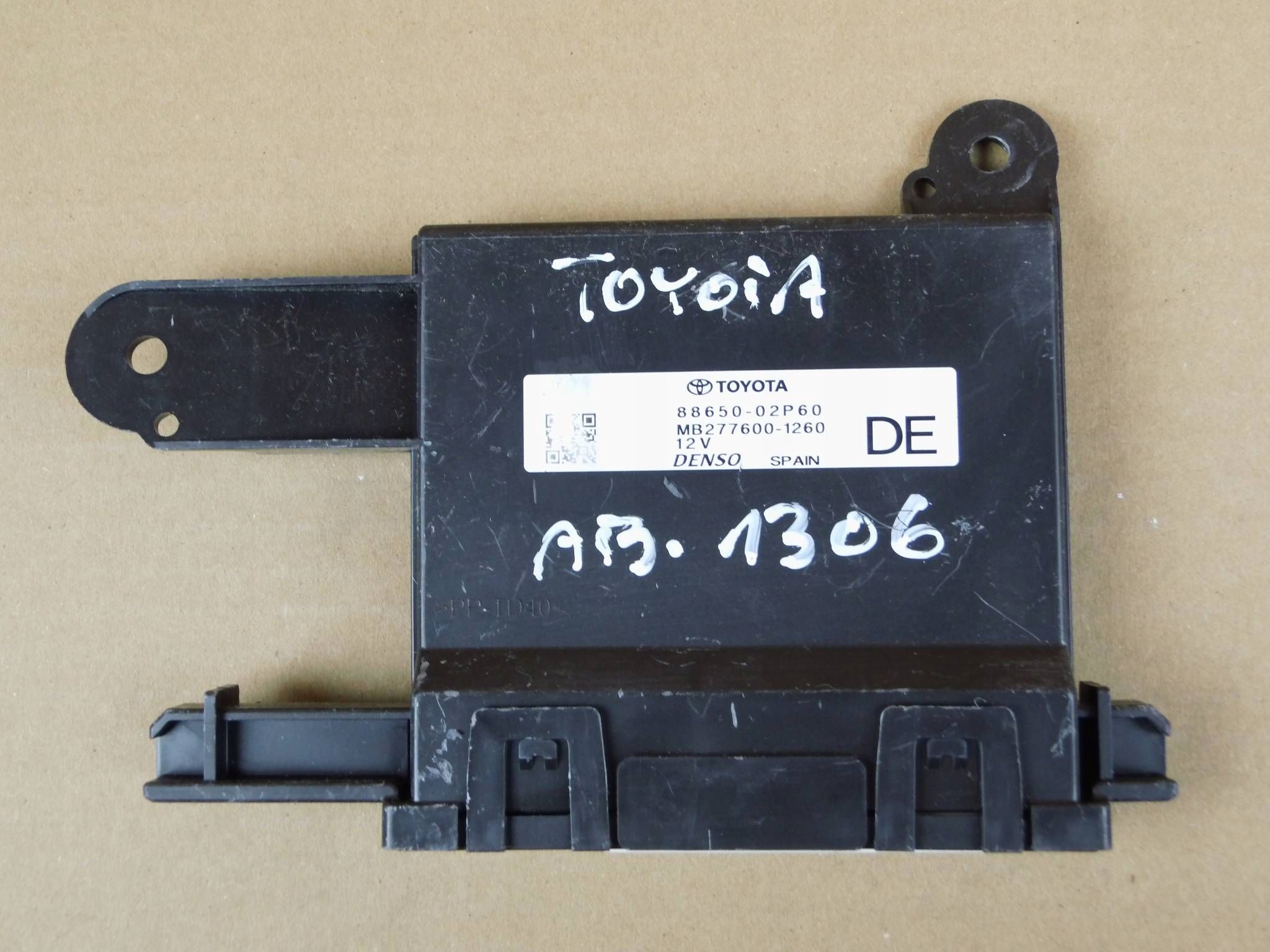 Toyota Corolla E21 module control unit of the air conditioning 88650-02P60