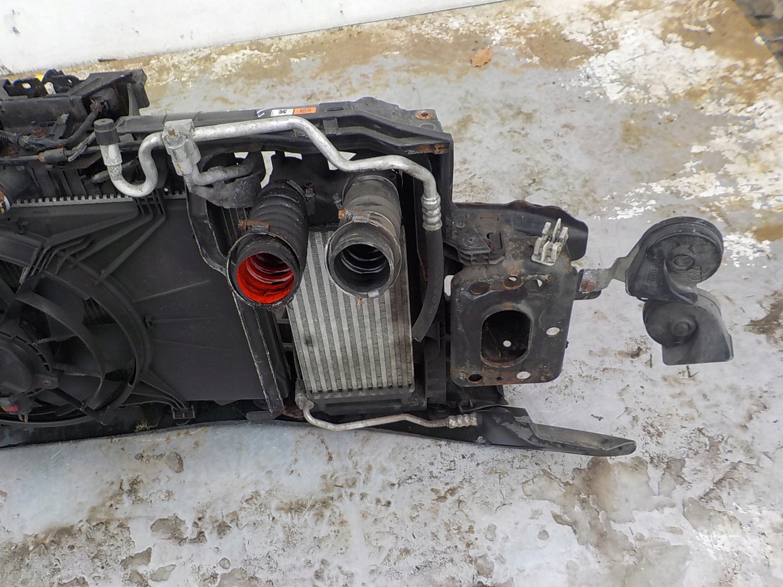 264 FORD FIESTA MK7 1.6 TDCI support panel for radiators sider radiator