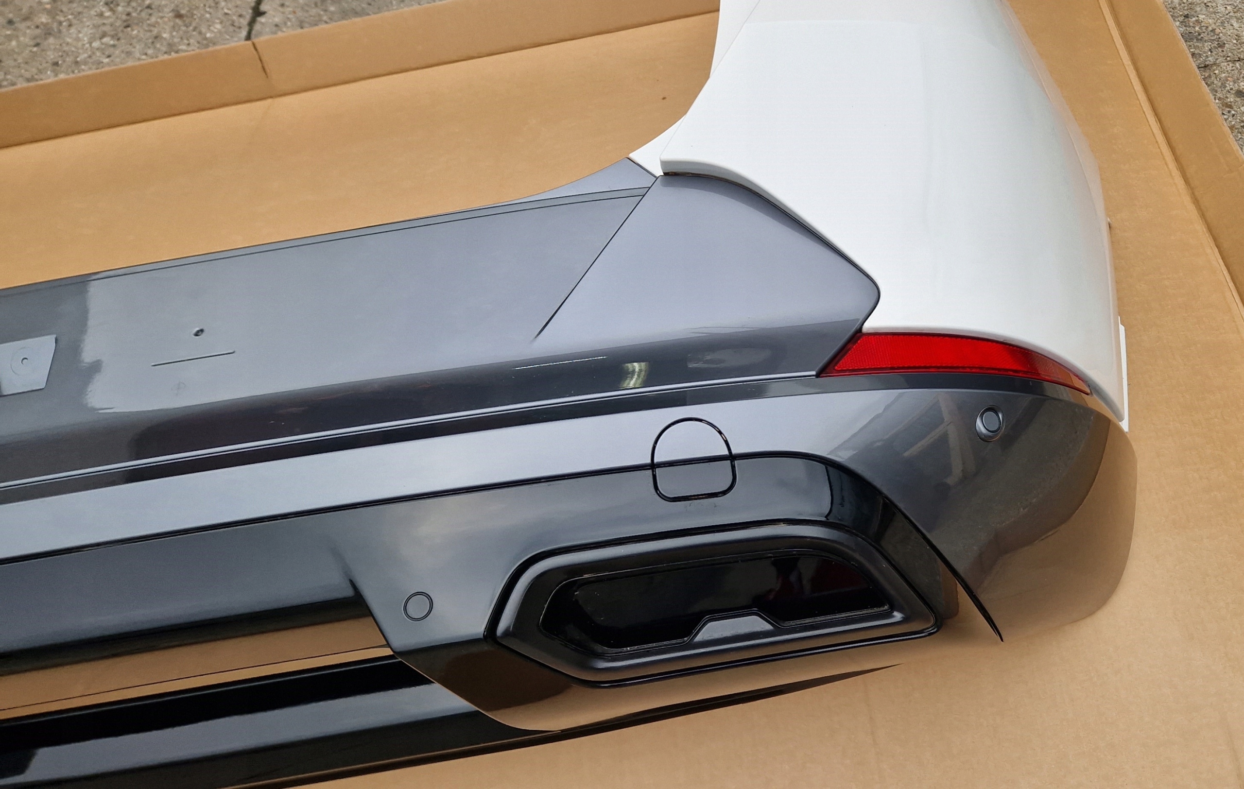bumper CUPRA FORMENTOR W colour LB9A PDCX4 as new complete