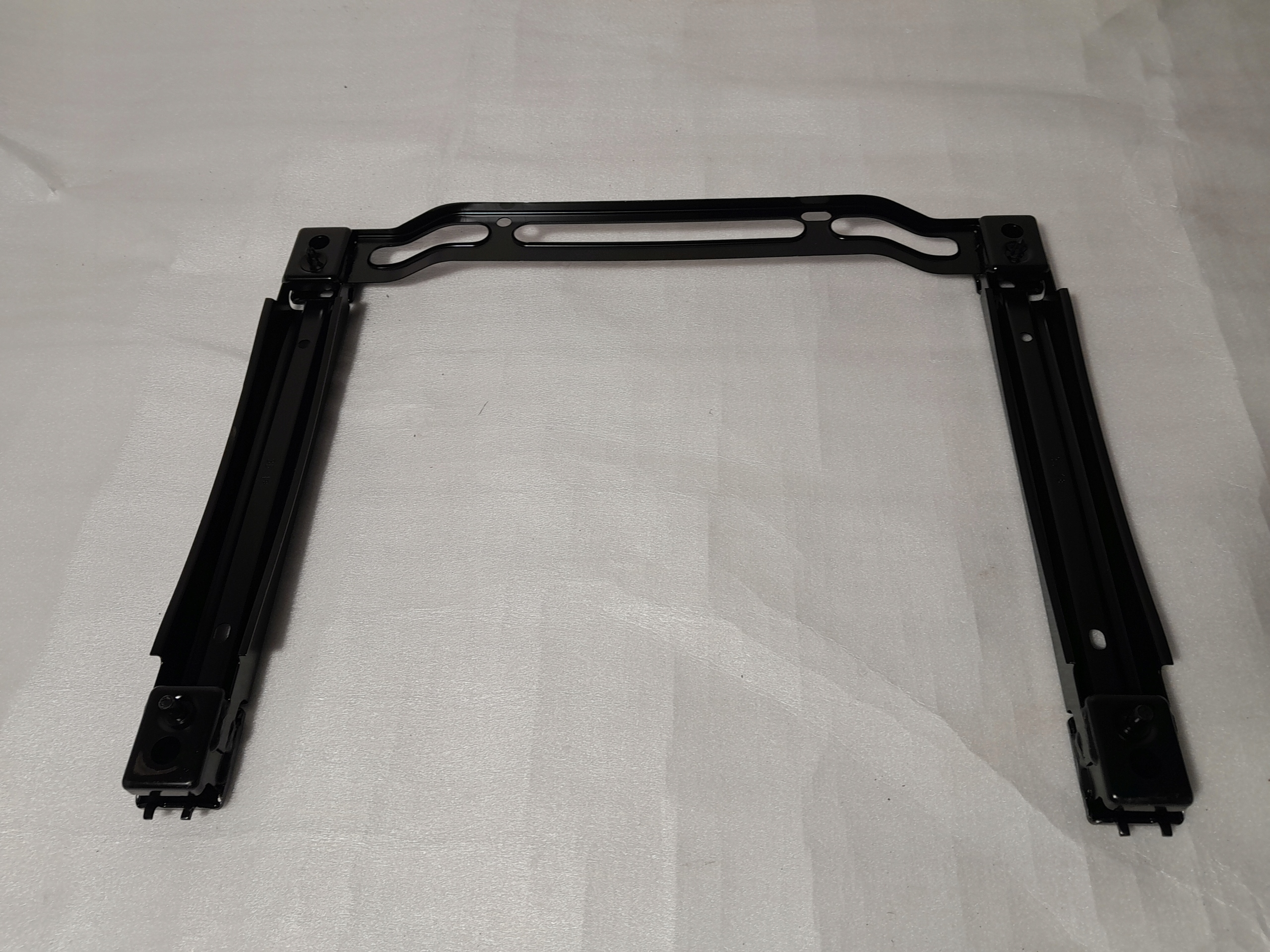 AUDI Q8 4M Console RAMA Support plaque Siège 4M8881677