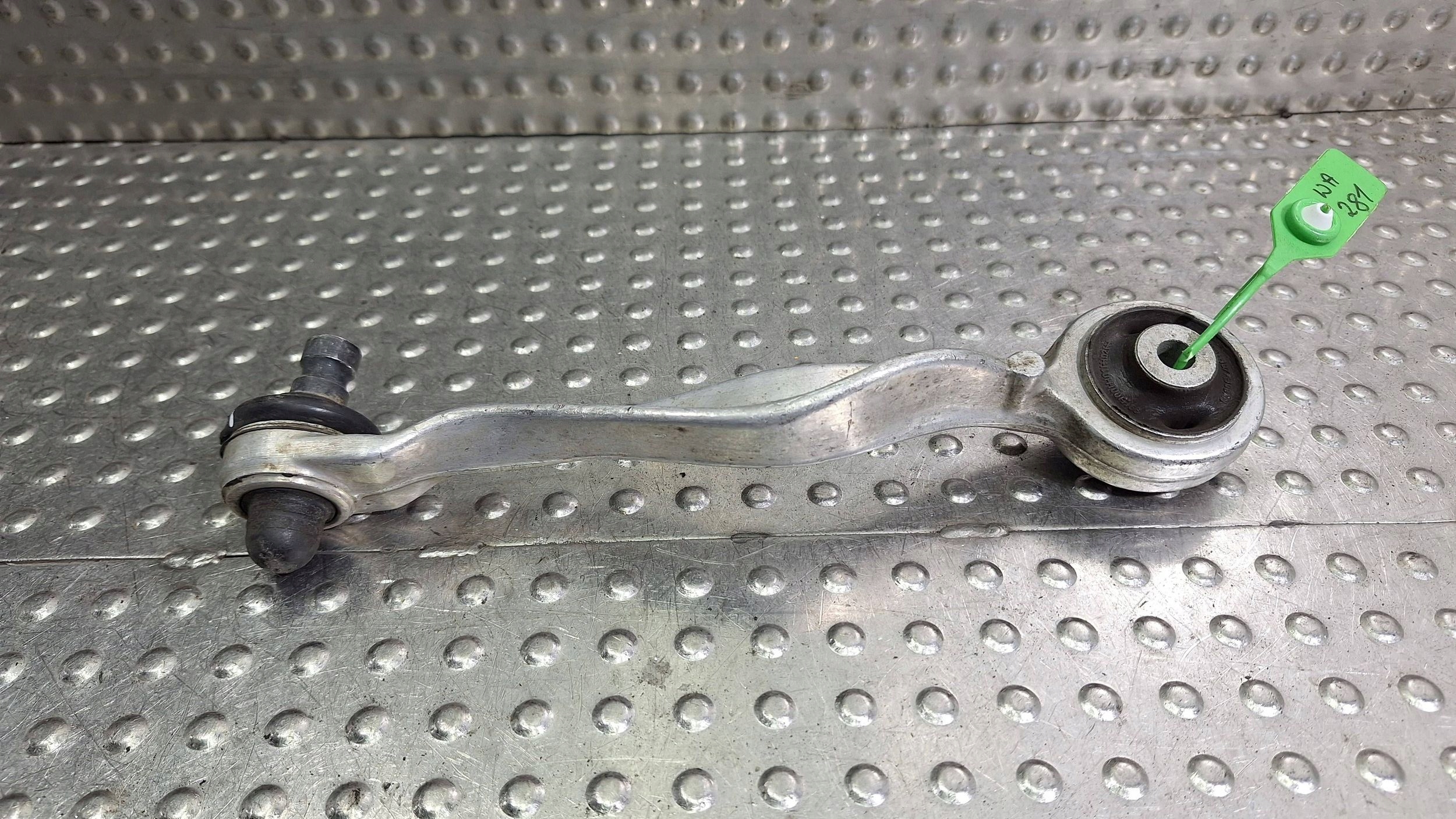 arm right front upper OE 4D0407512F AUDI A4 B6 A6 C5 PASSAT B5 SUPERB and