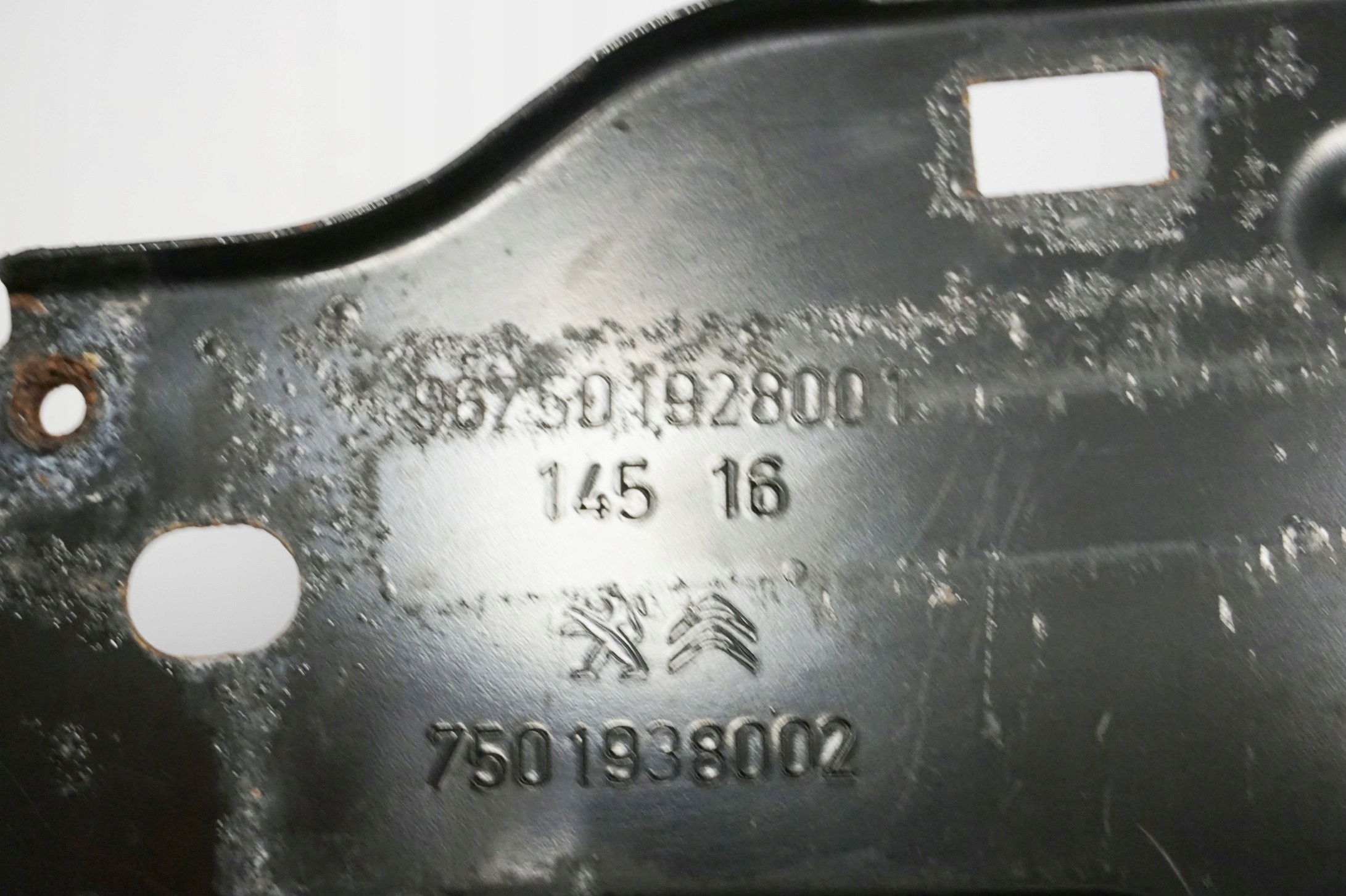 PODSTAWA AKUMULATORA PEUGEOT 308 T9 SW 2.0 HDI GT Producent części Peugeot OE