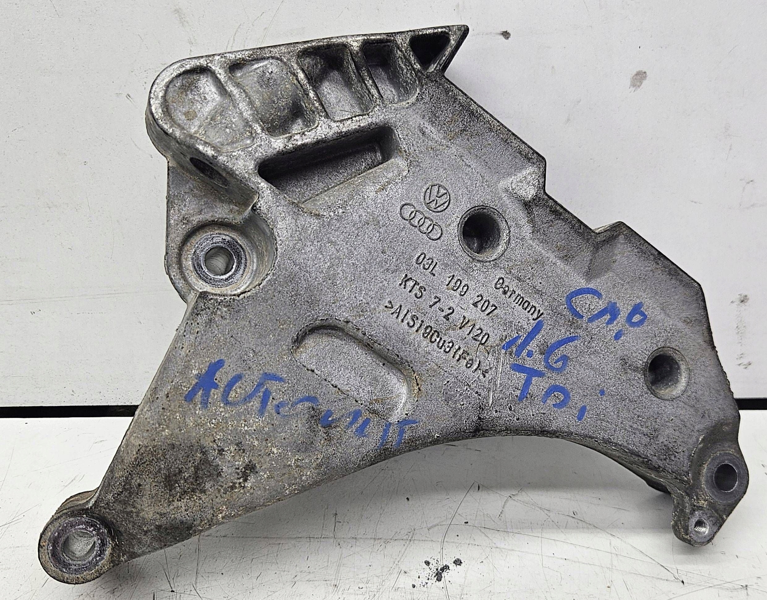 VW Golf VI 6 5K 1.6 TDI CAY 03l199207 Support Support plaque Moteur