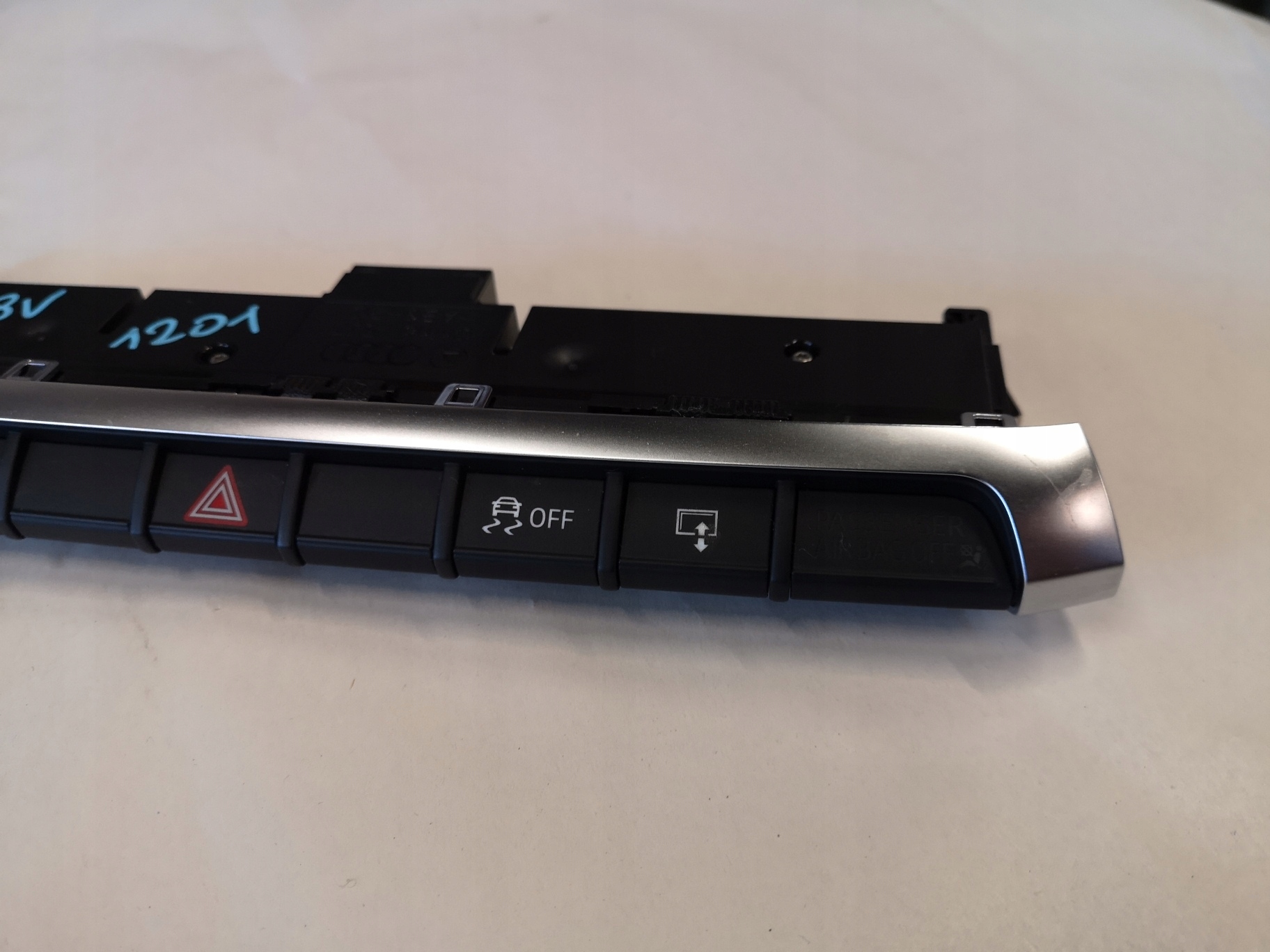 AUDI A3 8V Bedienteil PRZYCISKI 8V0925301AK