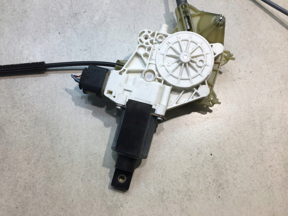 window regulator right BMW 3 E92 7193456 0130822403