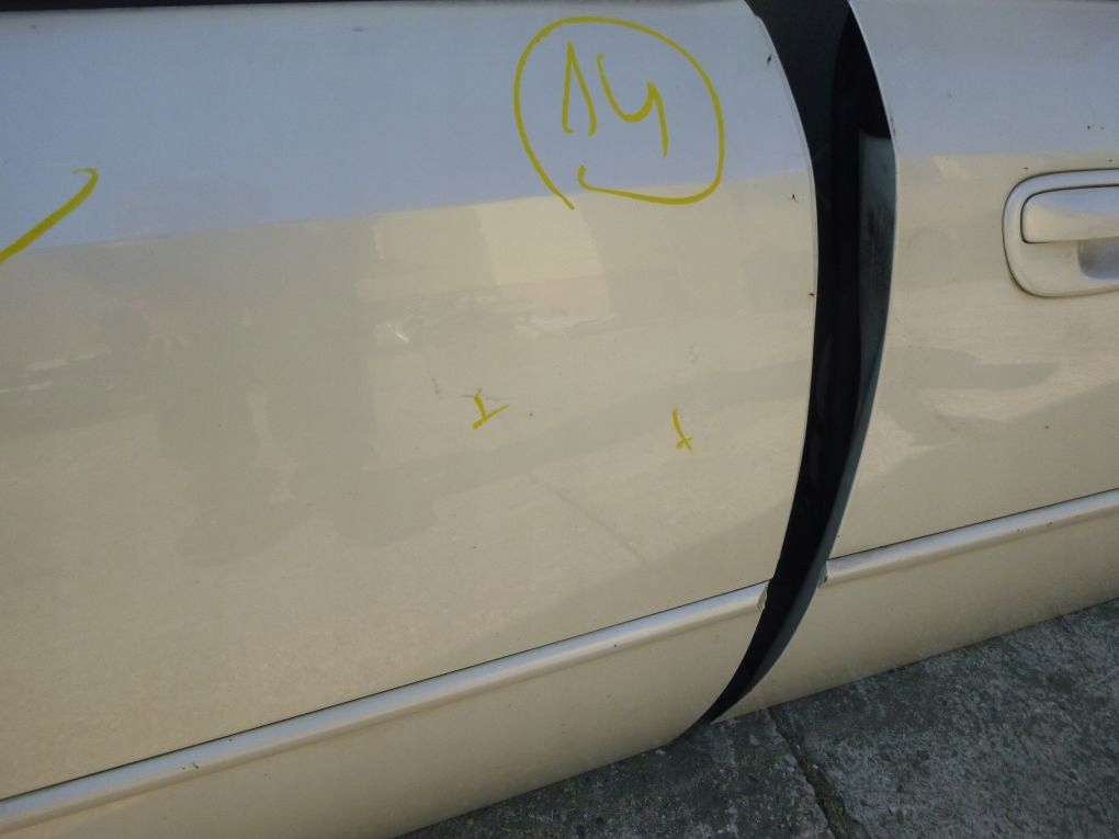 SUBARU LEGACY IV 4 door right rear. front