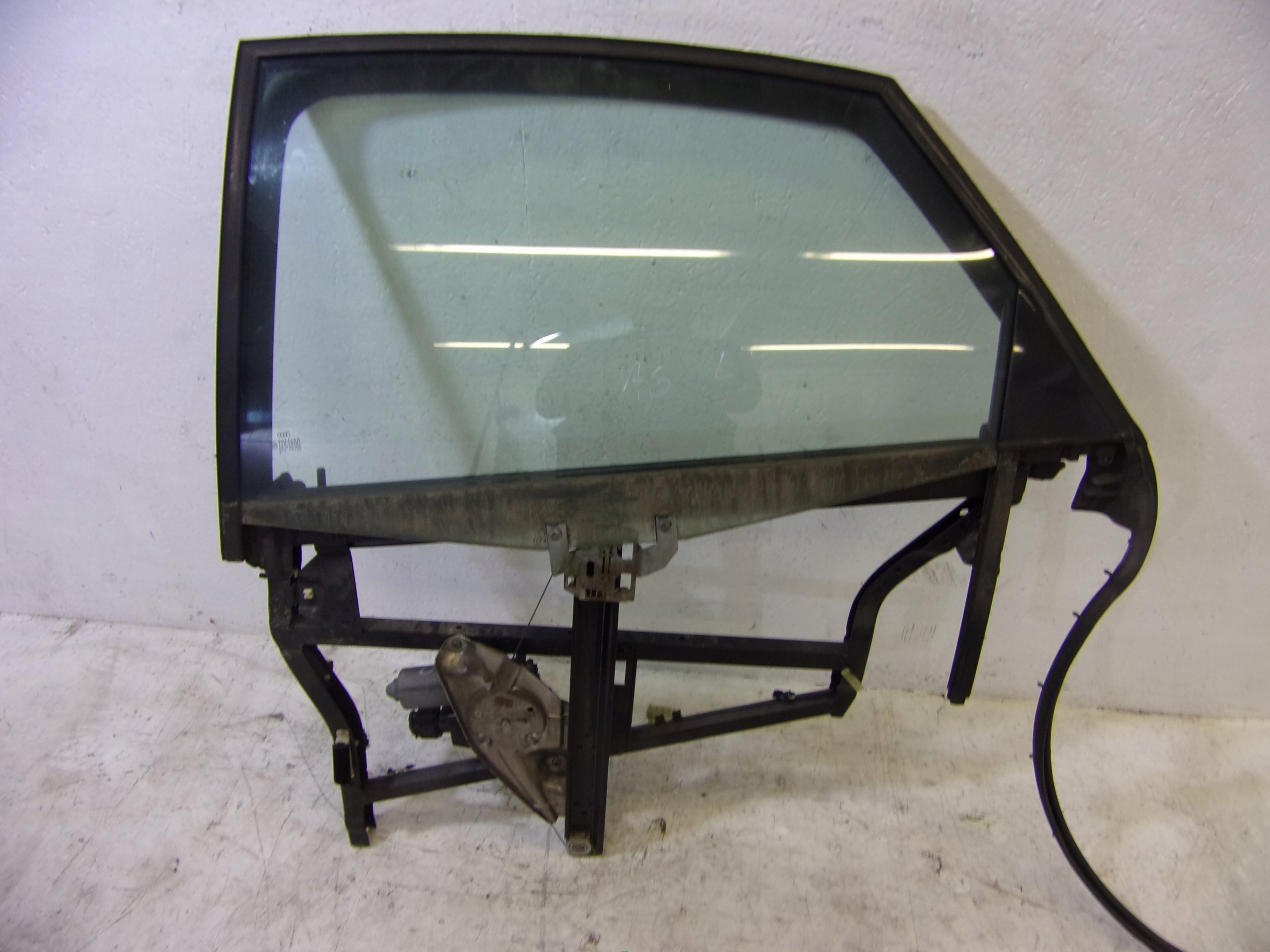 ELE Mécanisme Vitres Gauche Arrière AUDI A6-C5 4B0959801B