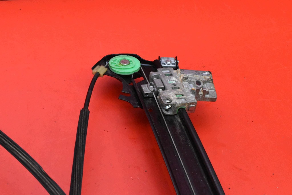 window regulator right front EU 1137328233 PEUGEOT 407 COUPE 04-10