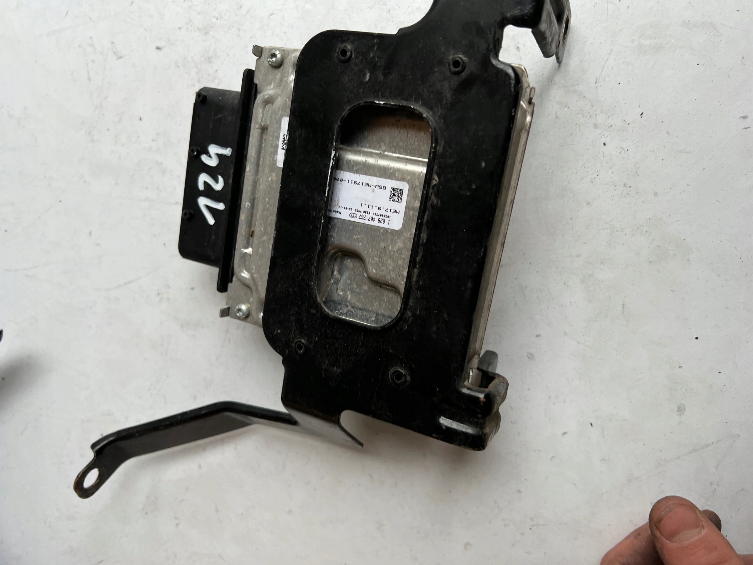 HYUNDAI I10 ECU 39110-03845 9001143242 computer OR