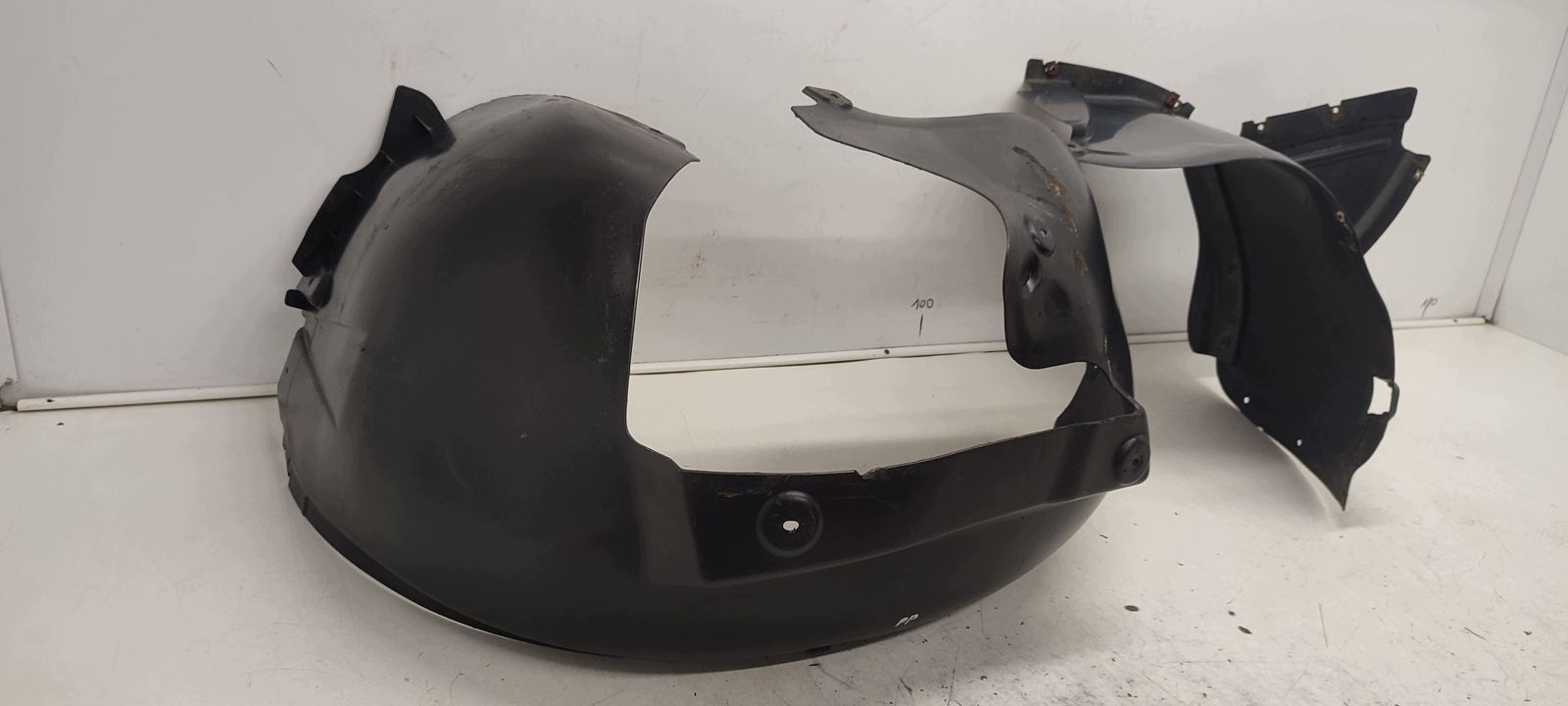 mudguard front front right Audi A3 8P 3D LY7W