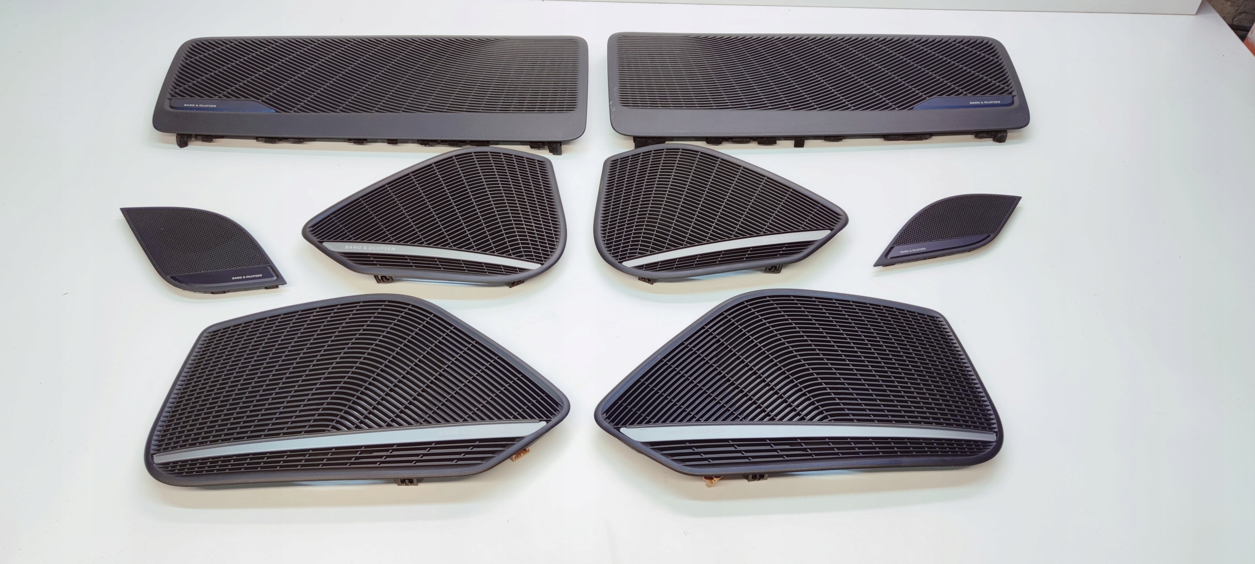 MASKOWNICE KOMPLET AUDI A4 B9 bang & OLUFSEN