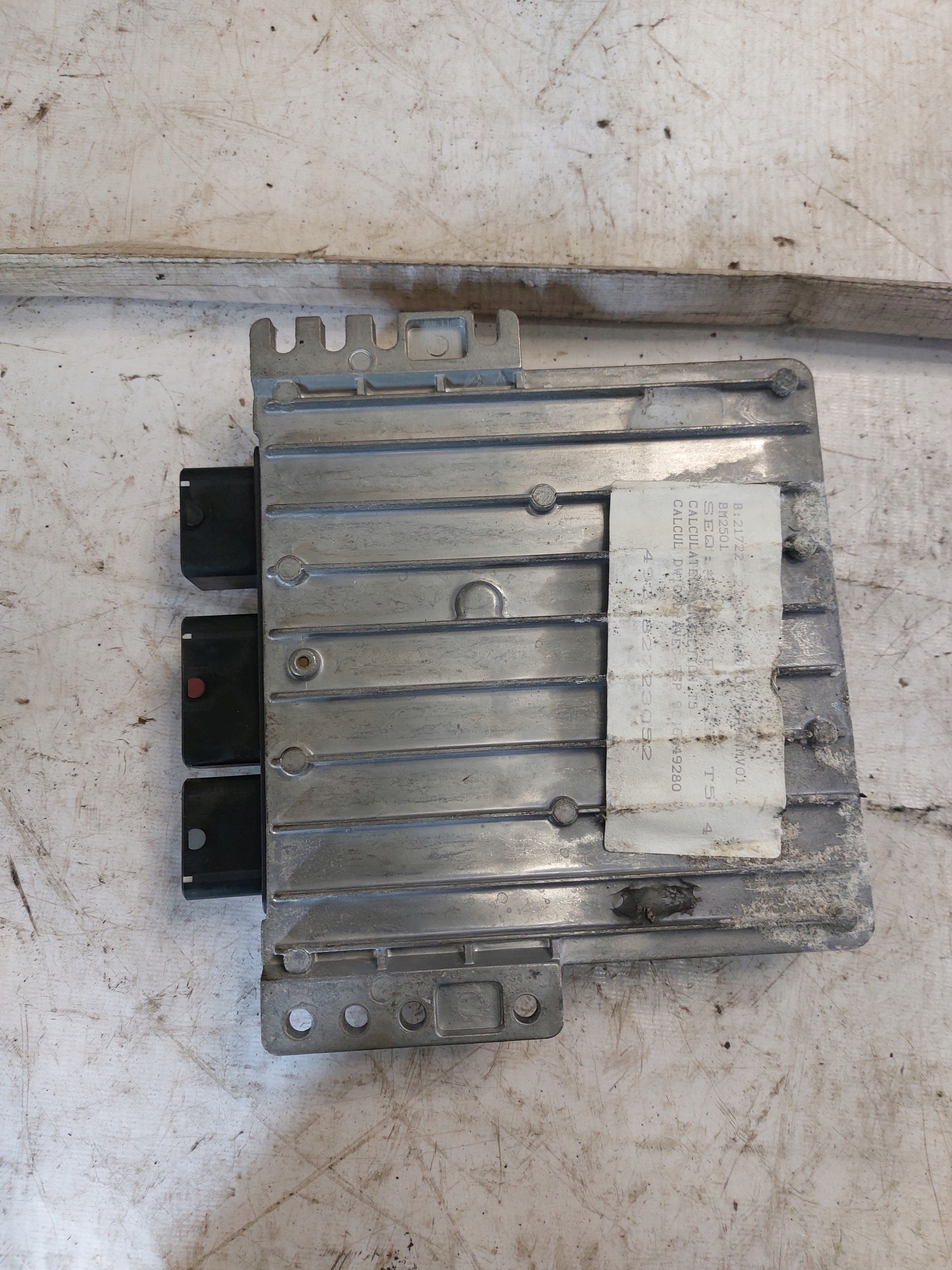 control unit of the engine PEUGEOT 307 2.0HDI 66KW