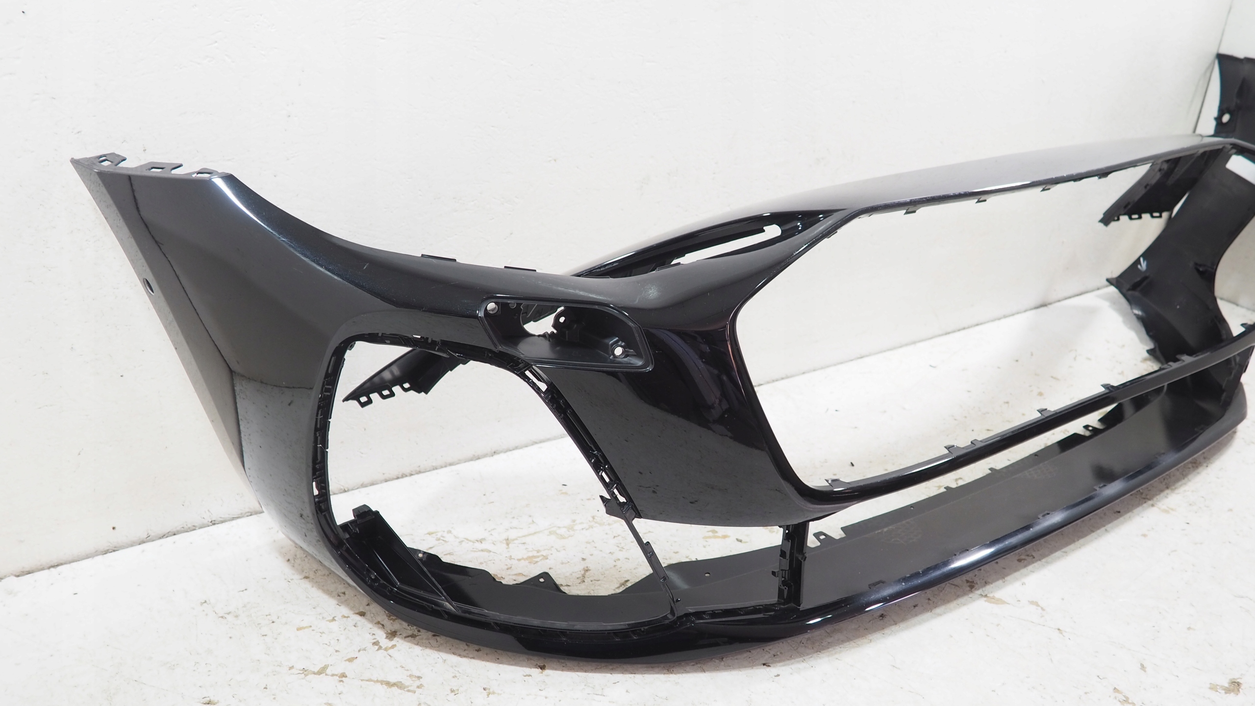 Audi A5 B10 S Line bumper front front 8B3807437A