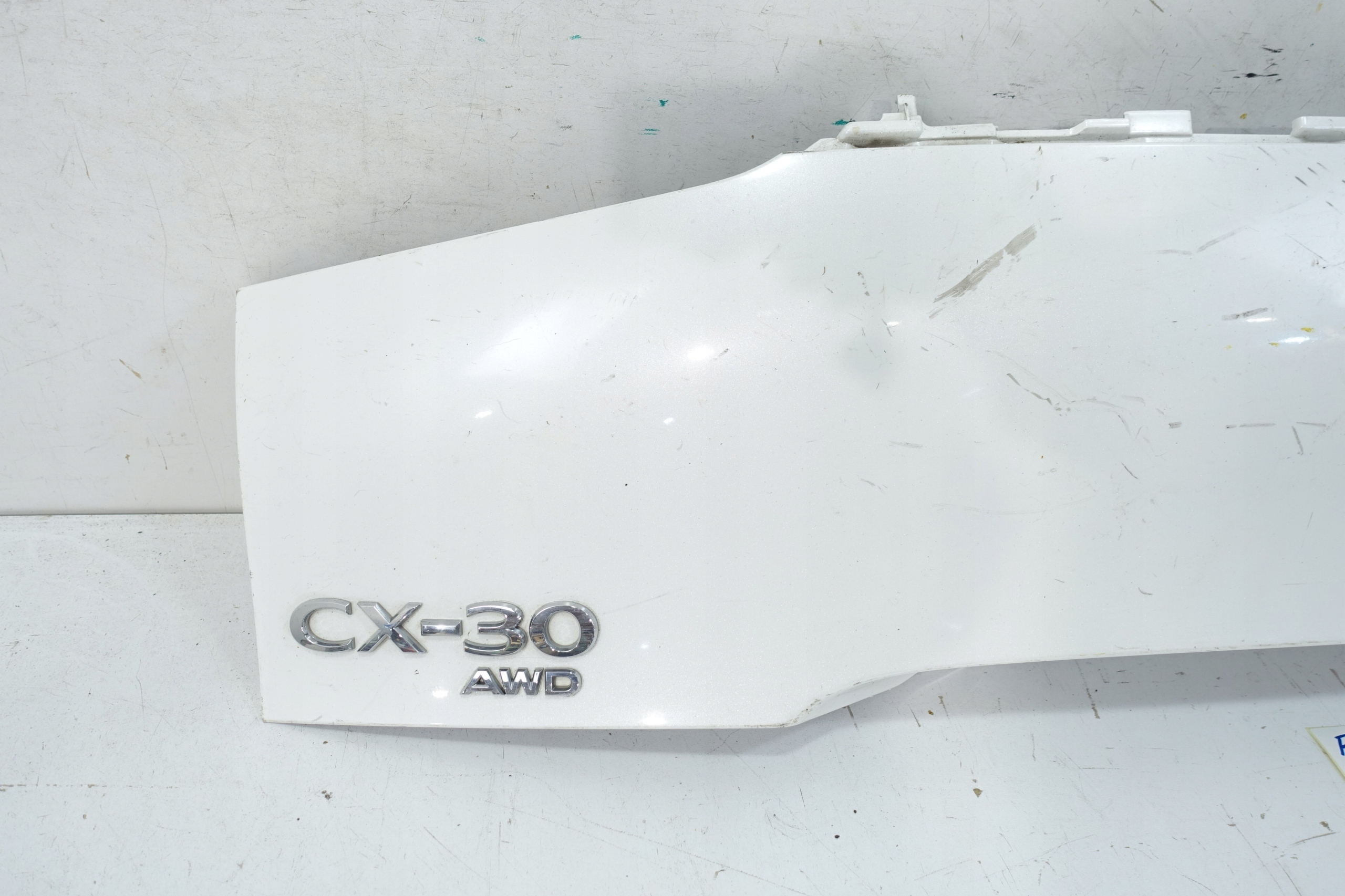 MAZDA CX30 2019- moulding cap bonnet boot DFR5-5C851