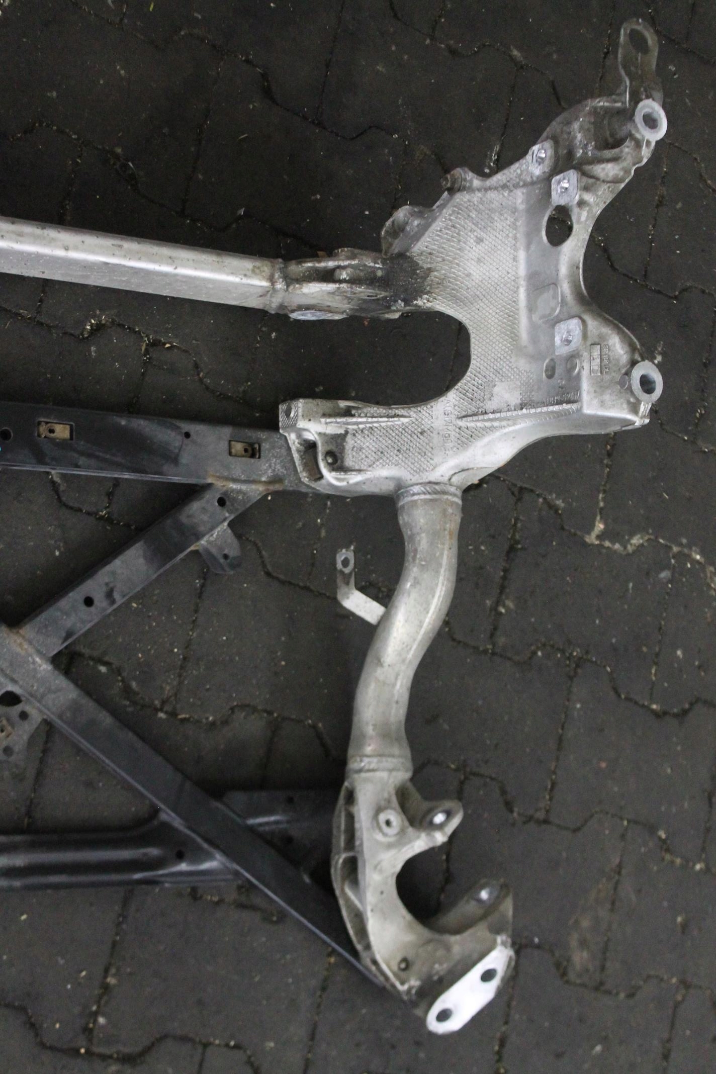 axle beam subframe axle beam front AUDI A5 8T 3.0 TDI 09-15