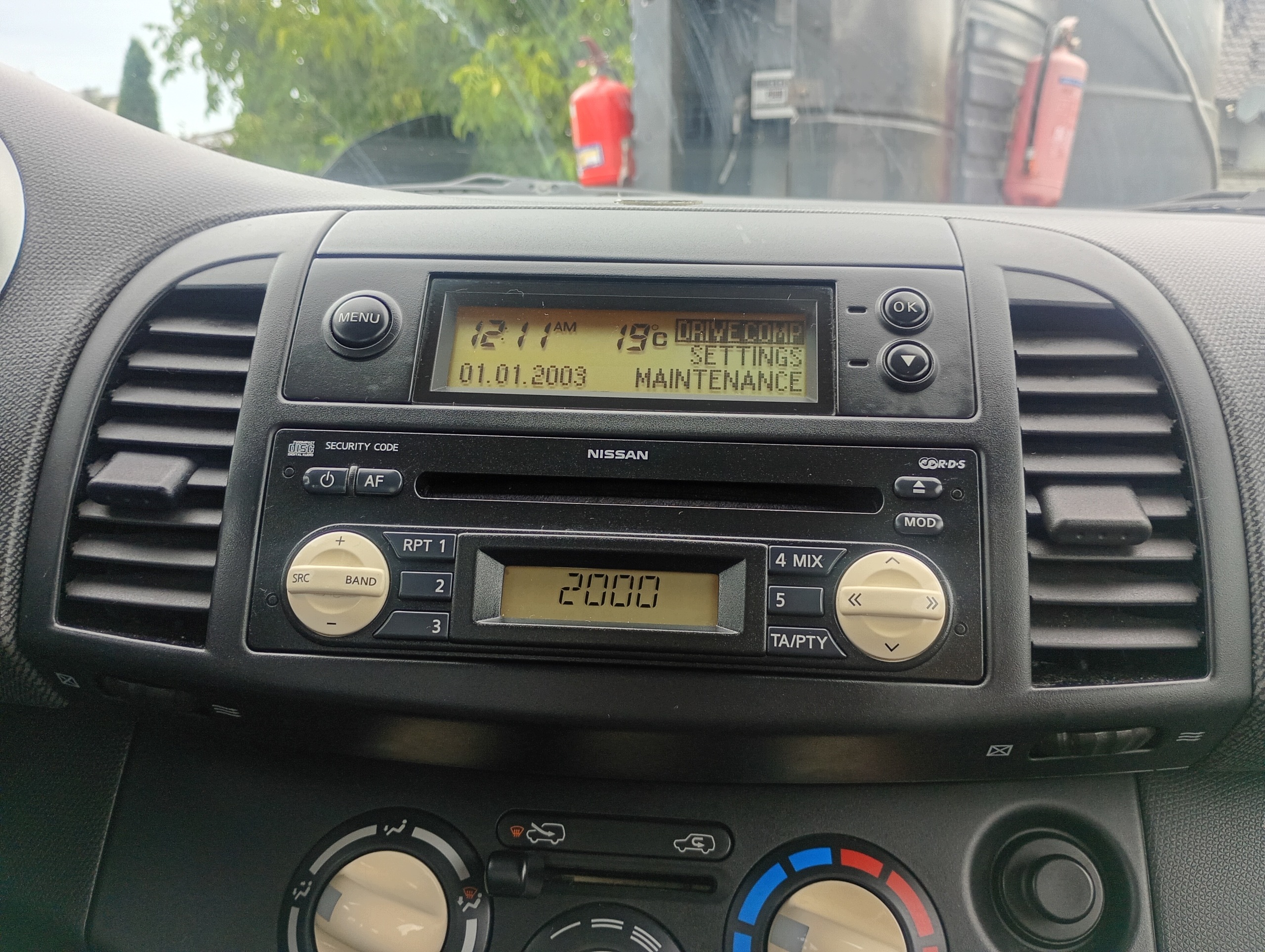 RADIO original CD missing code display frame Nissan Micra K12 03-10