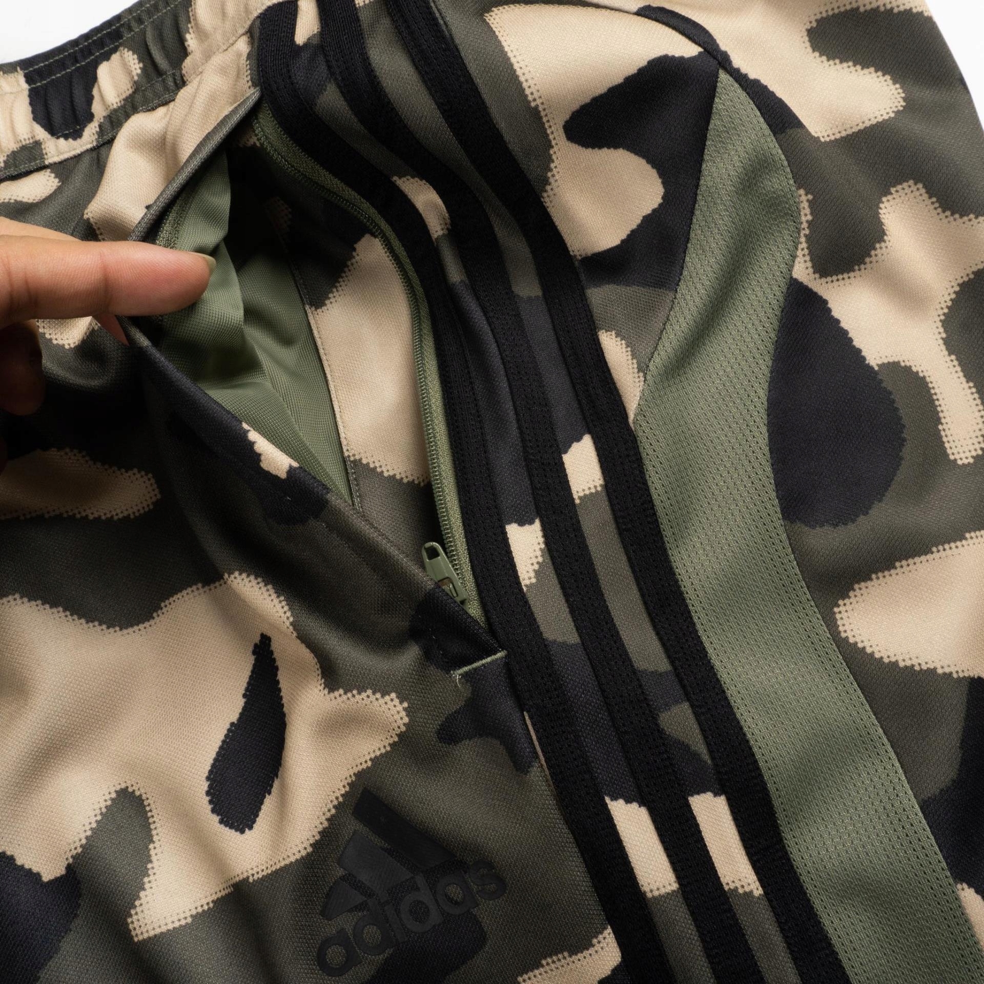 2636 SPODNIE DZIEICĘCE ADIDAS DRESY SPORTOWE 176cm Rozmiar XL