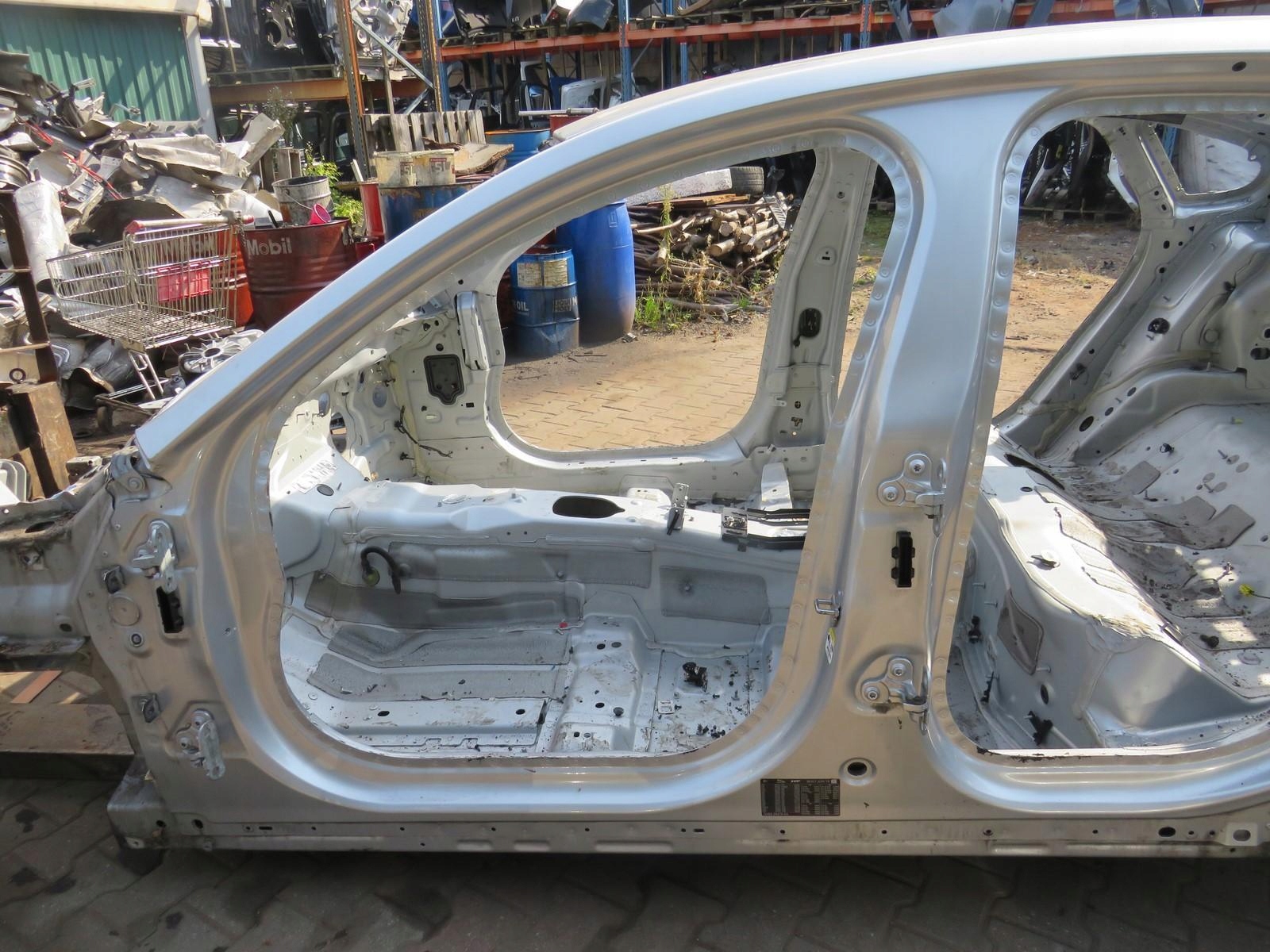 ПОРІГ СТІЙКА ЛІВИЙ БІК LRC JAGUAR XF X260 СЕДАН