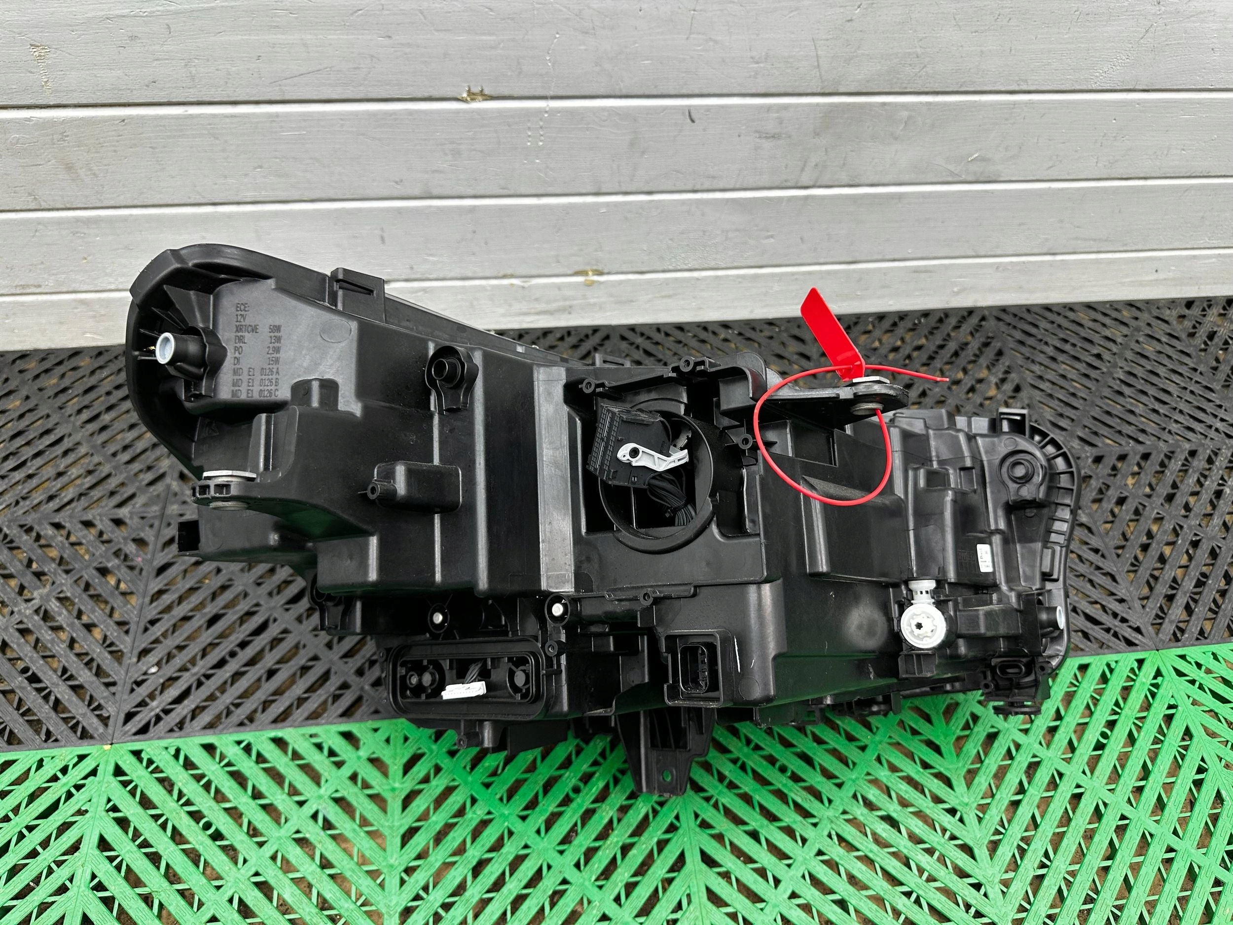 light front BMW X1 U11 USA BLACK SHADOW 5A5BD63