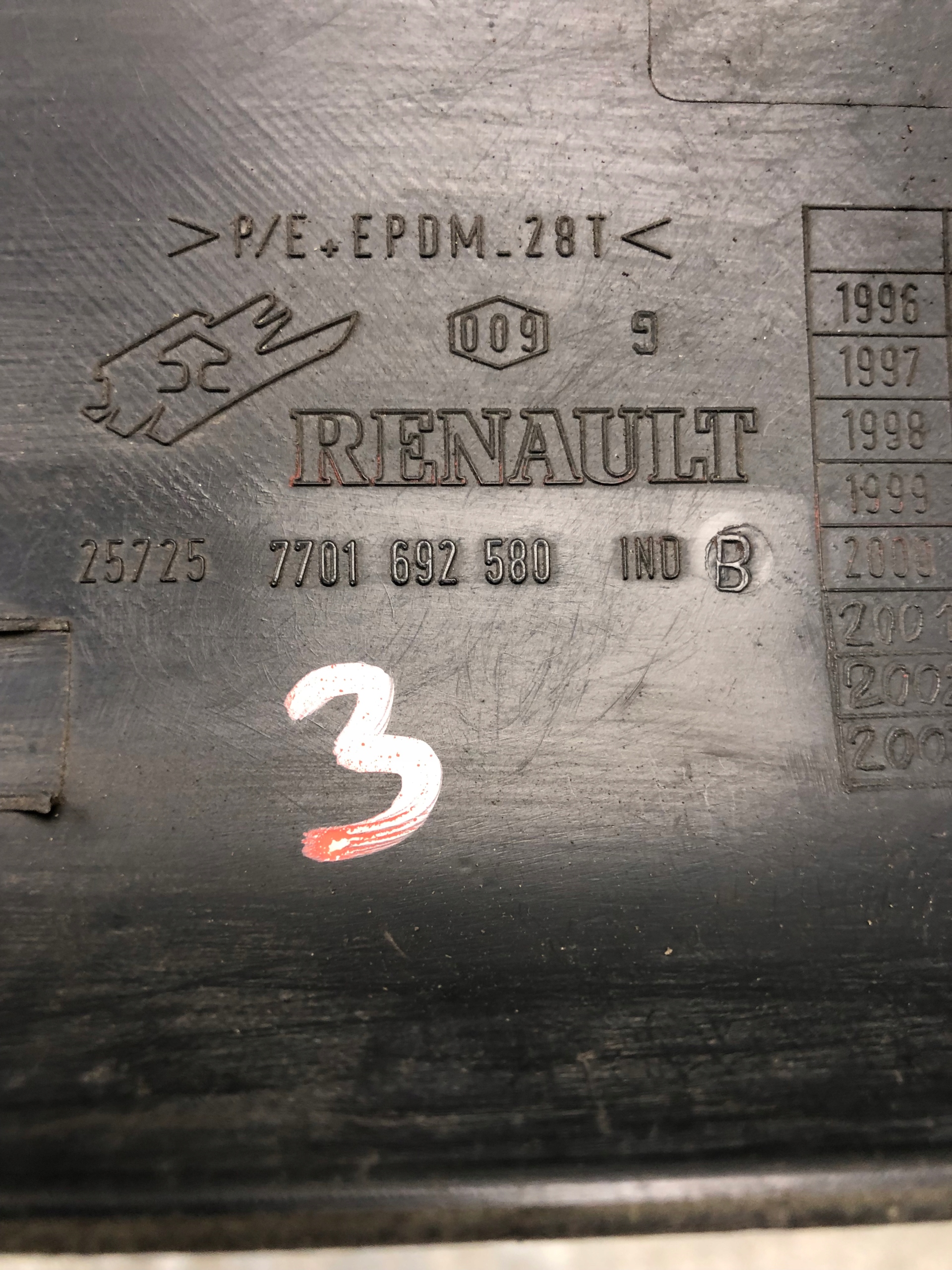 moulding door left front RENAULT MASTER III 7701692580