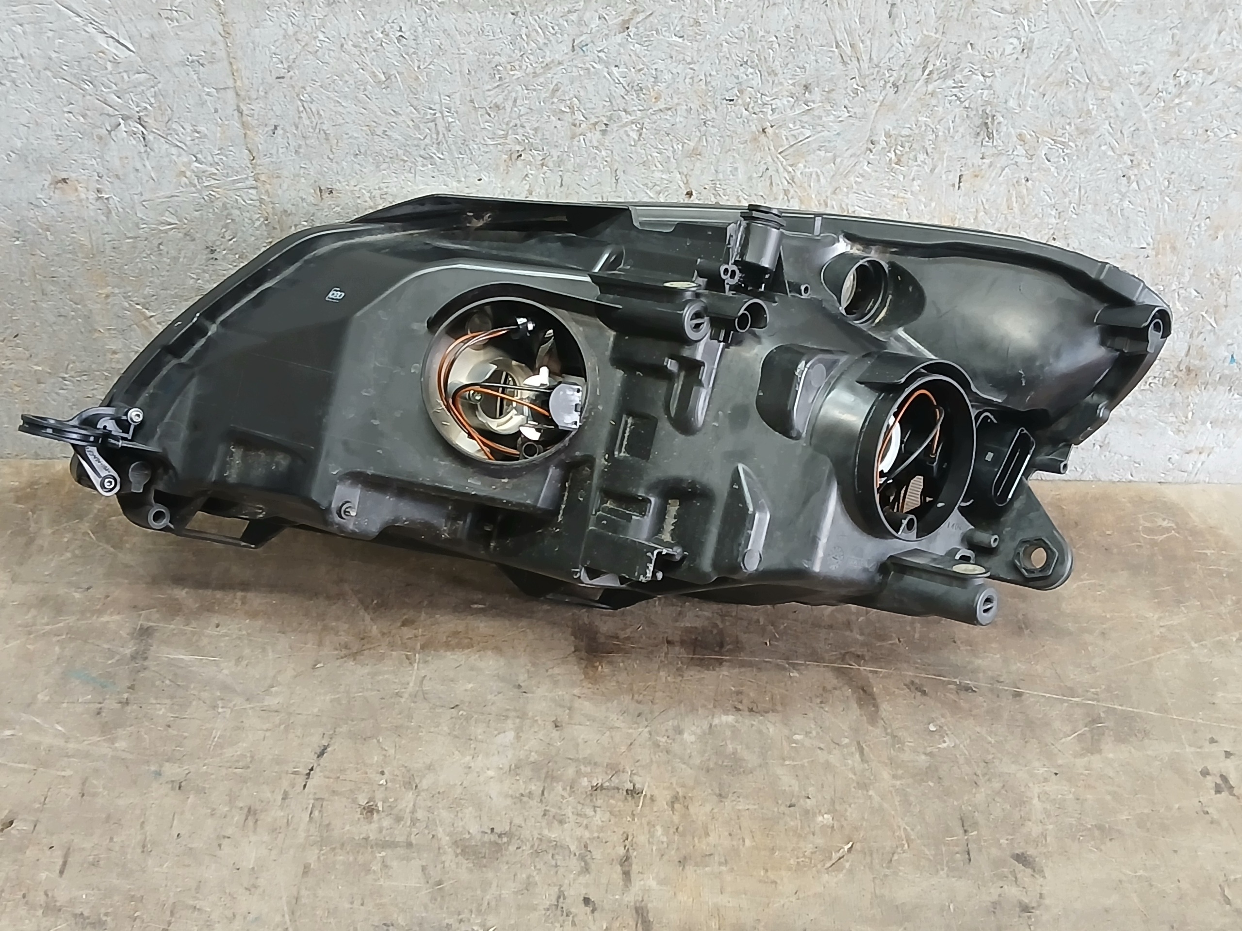 light front right SKODA FABIA II 2 LIFT lens SKRETNA