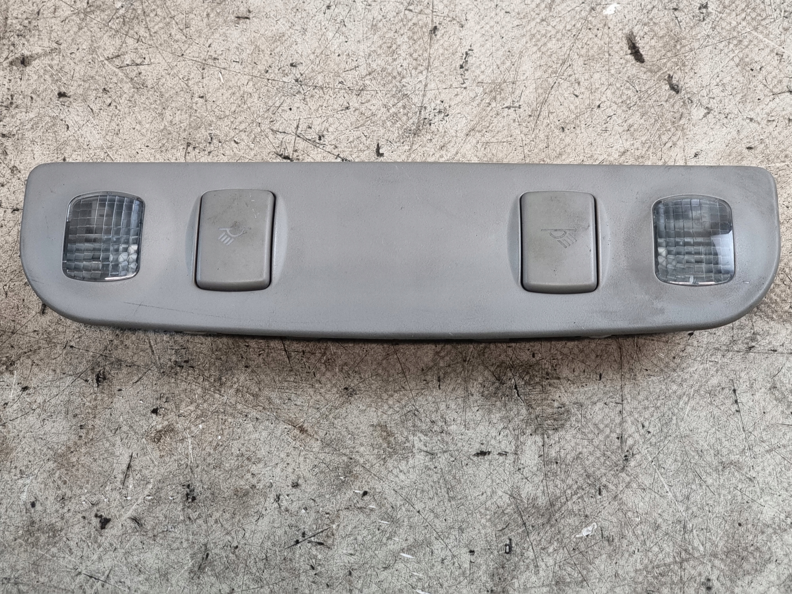 FANALE CIELO INTERNO OE 8E0947111A AUDI A4 B6