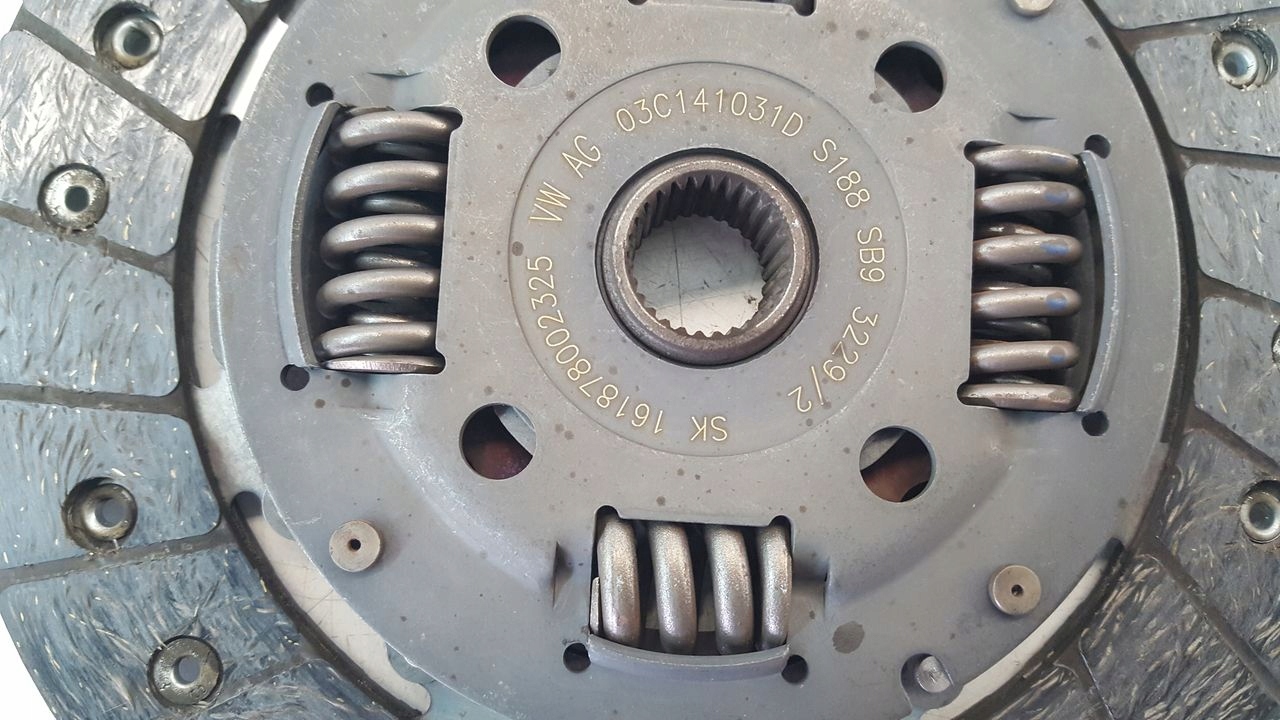 clutch komplet VW Golf 6 VI 1,4 TSI CAXA