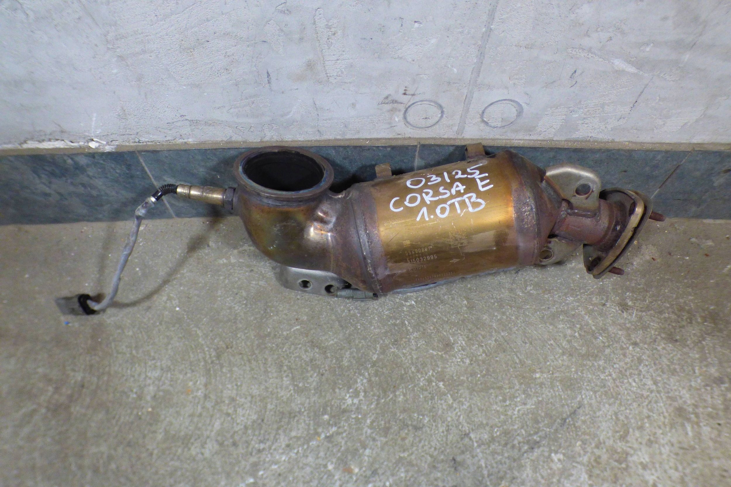 Opel Corsa E 1.0B katalizator 55490897 st.BDB Original