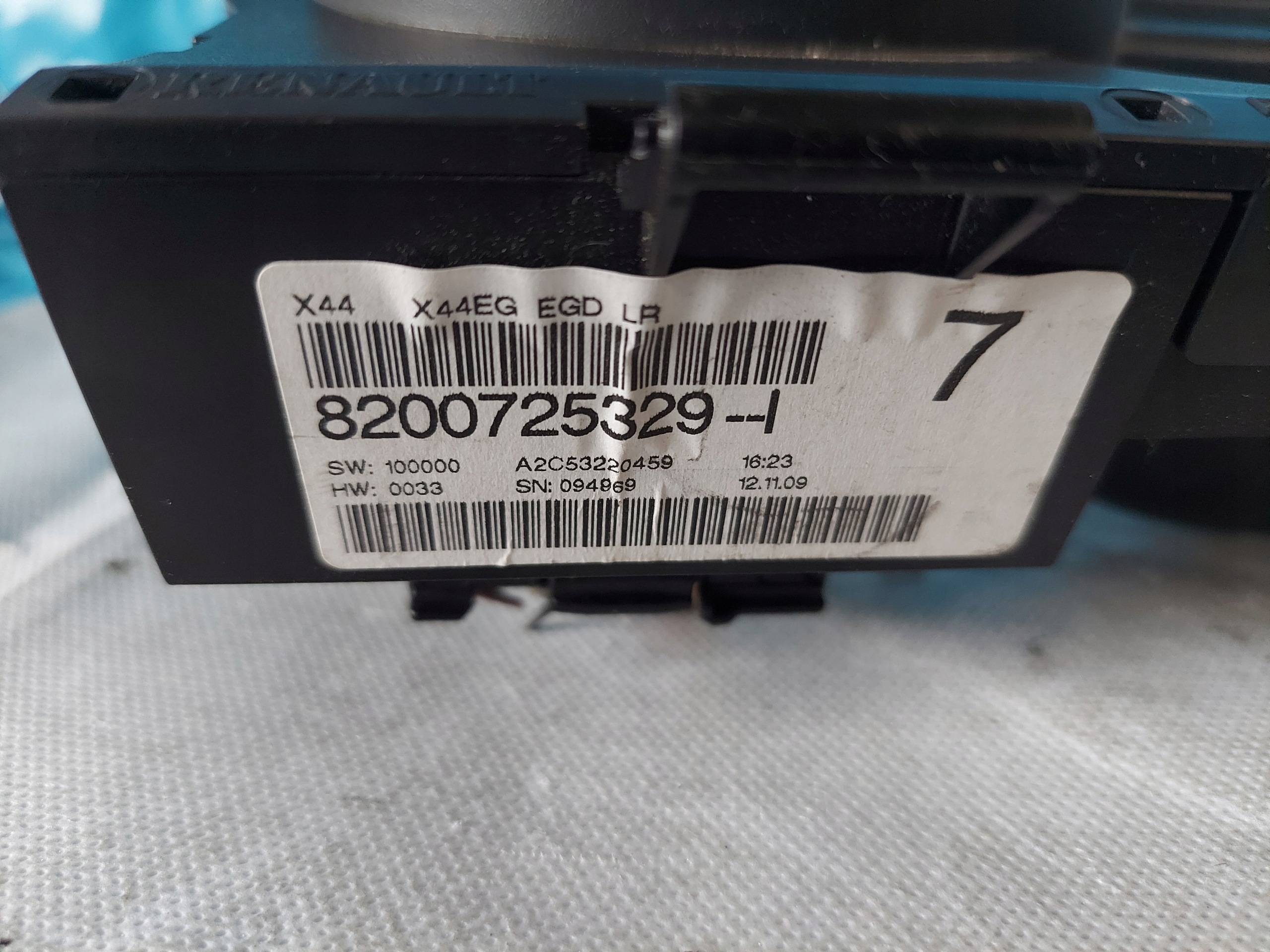dials clock TWINGO II 1.2 B 8200725329