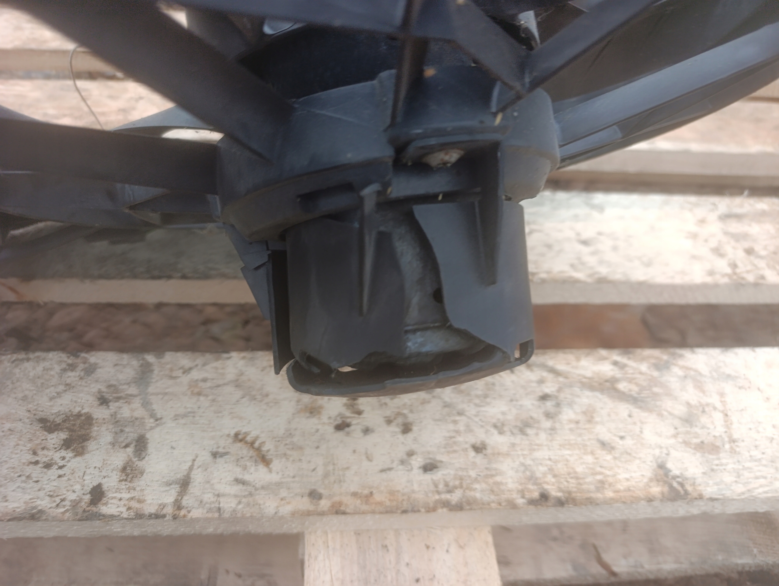 ventilátor chladiče FORD 3135103332