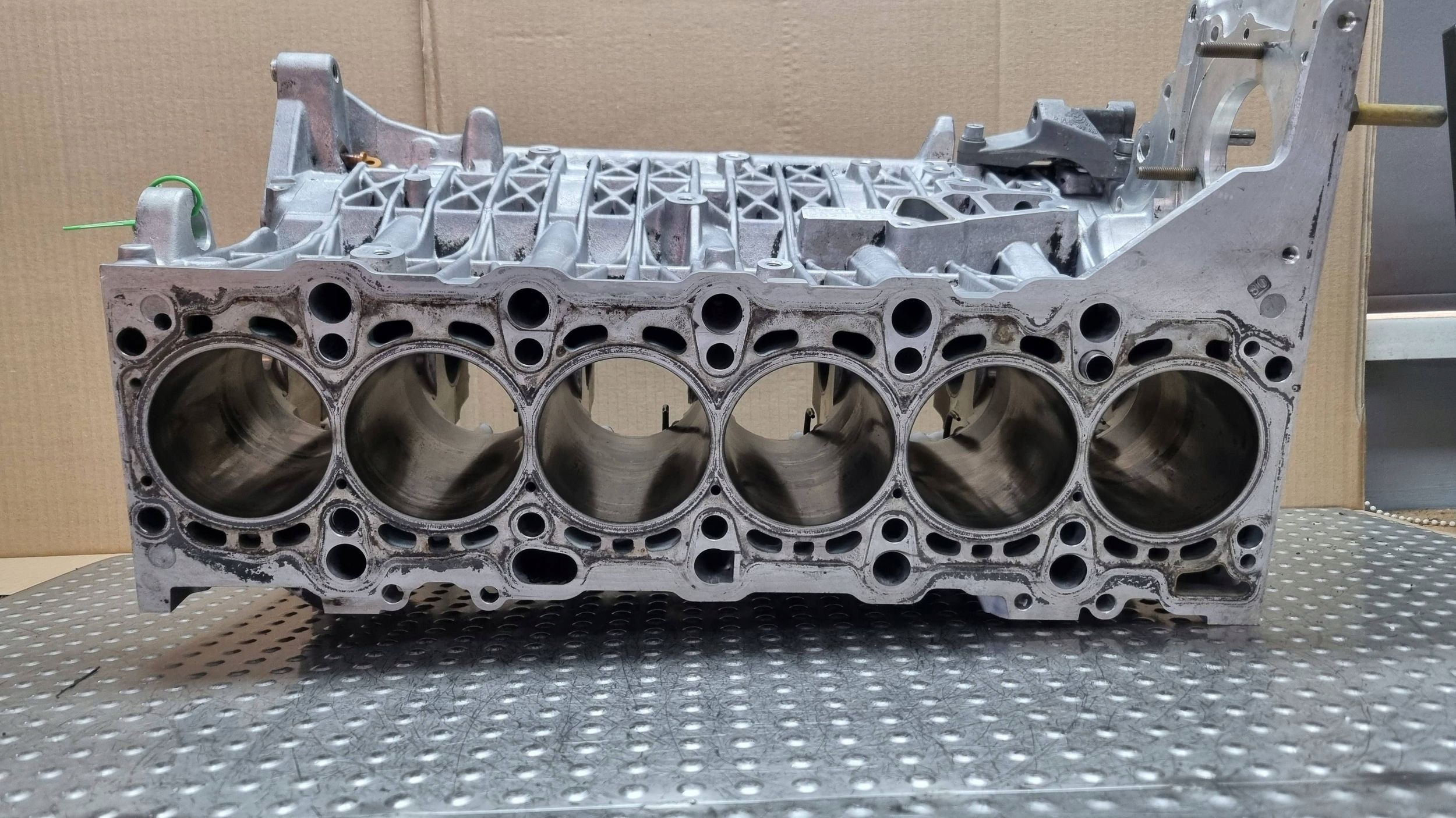 BLOK Moteur 7792822 BMW E60 E61 E65 E70 E71 E92 E90 X3 E83 3.0D M57N 306D3