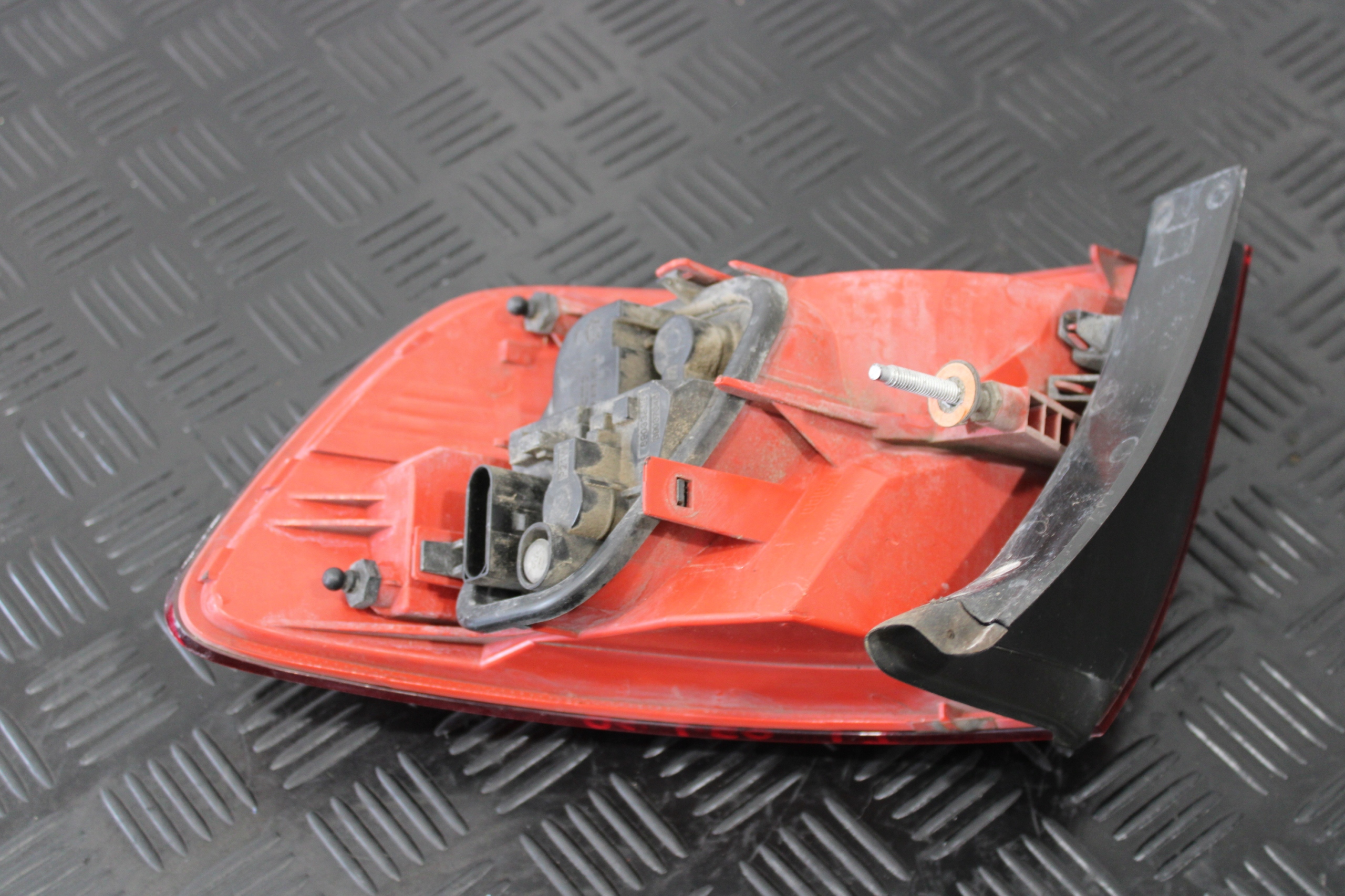 light left rear part rear AUDI A6 C6 4F0 4F9 S-LINE 4F09945095